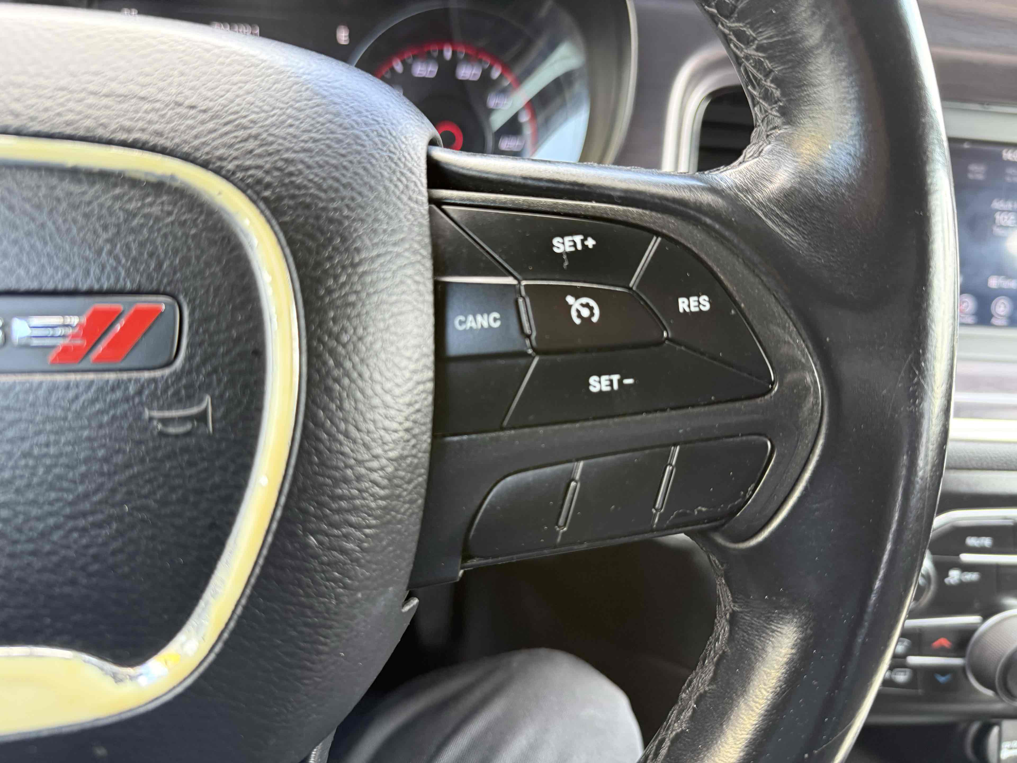 2018 Dodge Charger SXT photo 14
