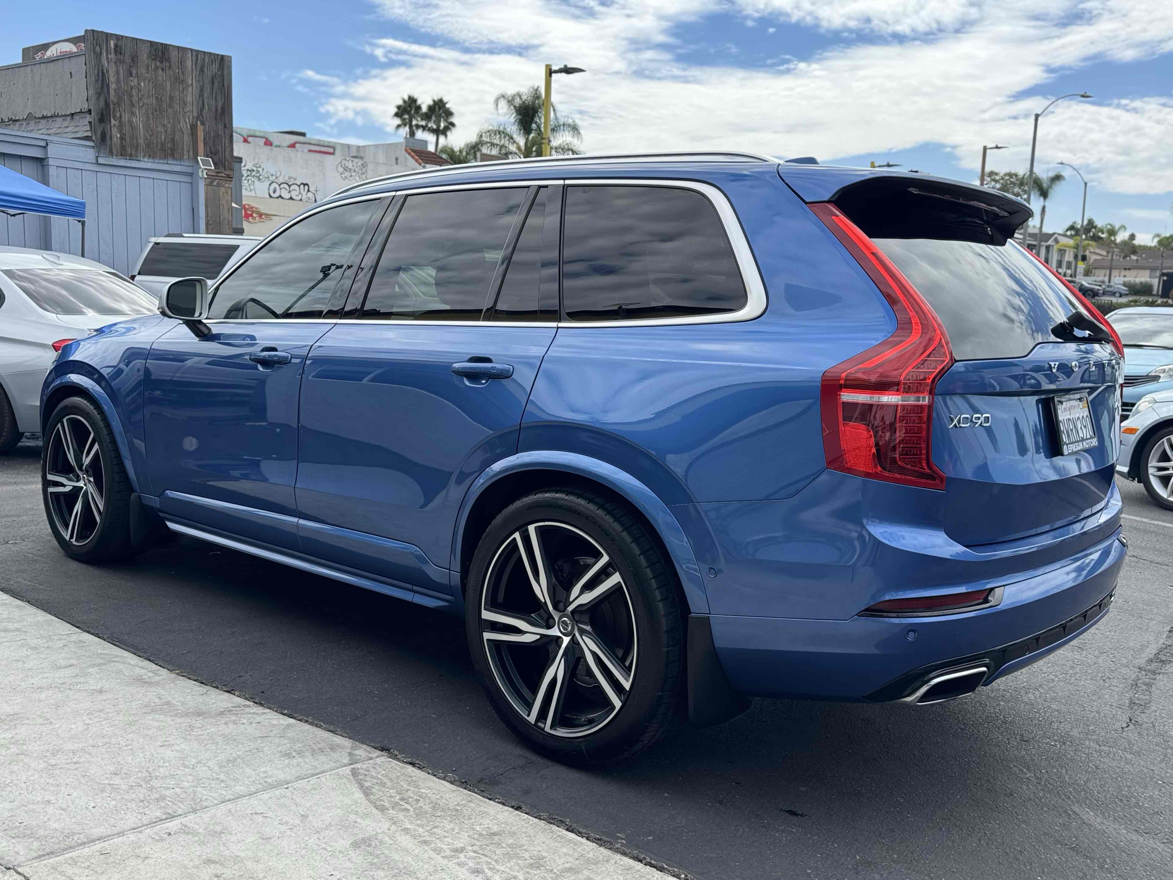 2018 Volvo XC90 R-Design photo 4