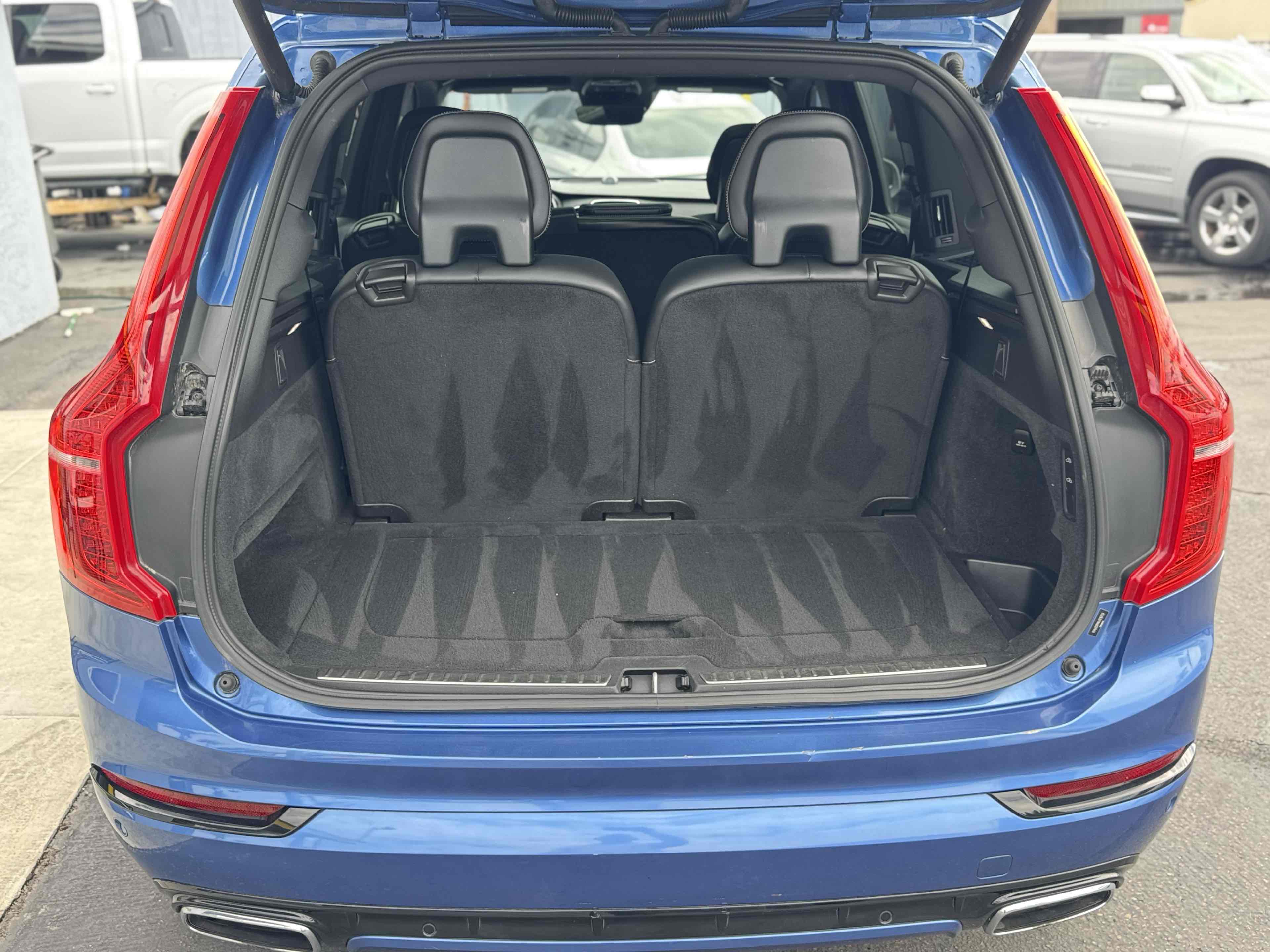 2018 Volvo XC90 R-Design photo 7