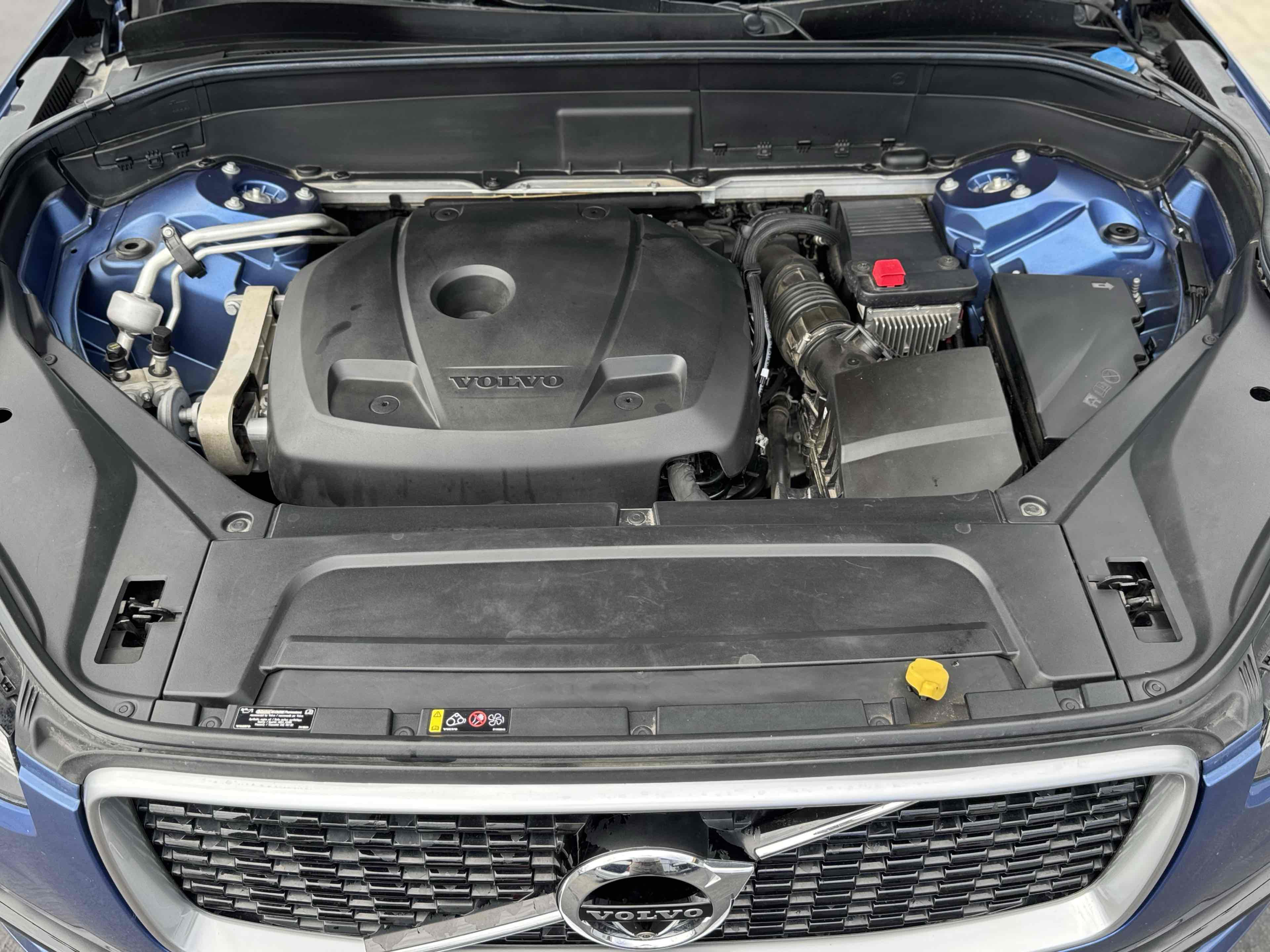 2018 Volvo XC90 R-Design photo 10