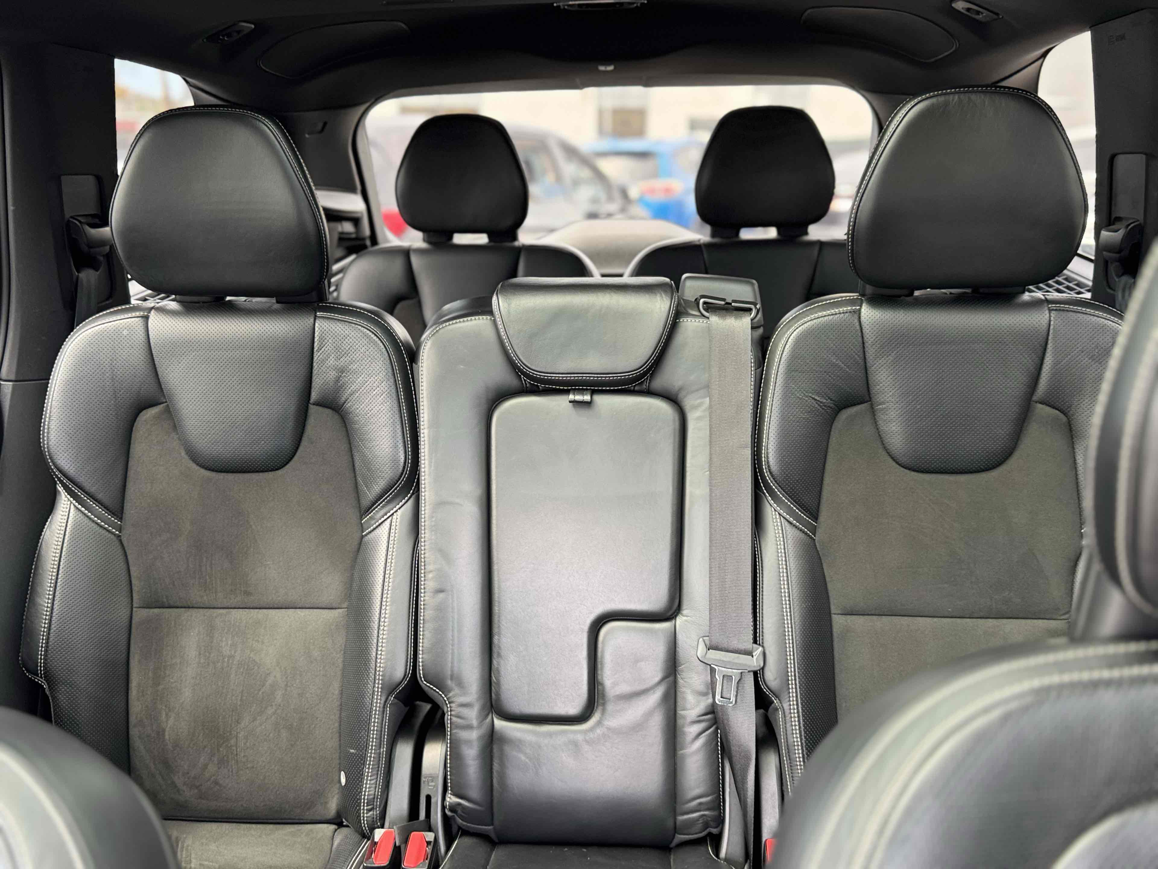 2018 Volvo XC90 R-Design photo 29
