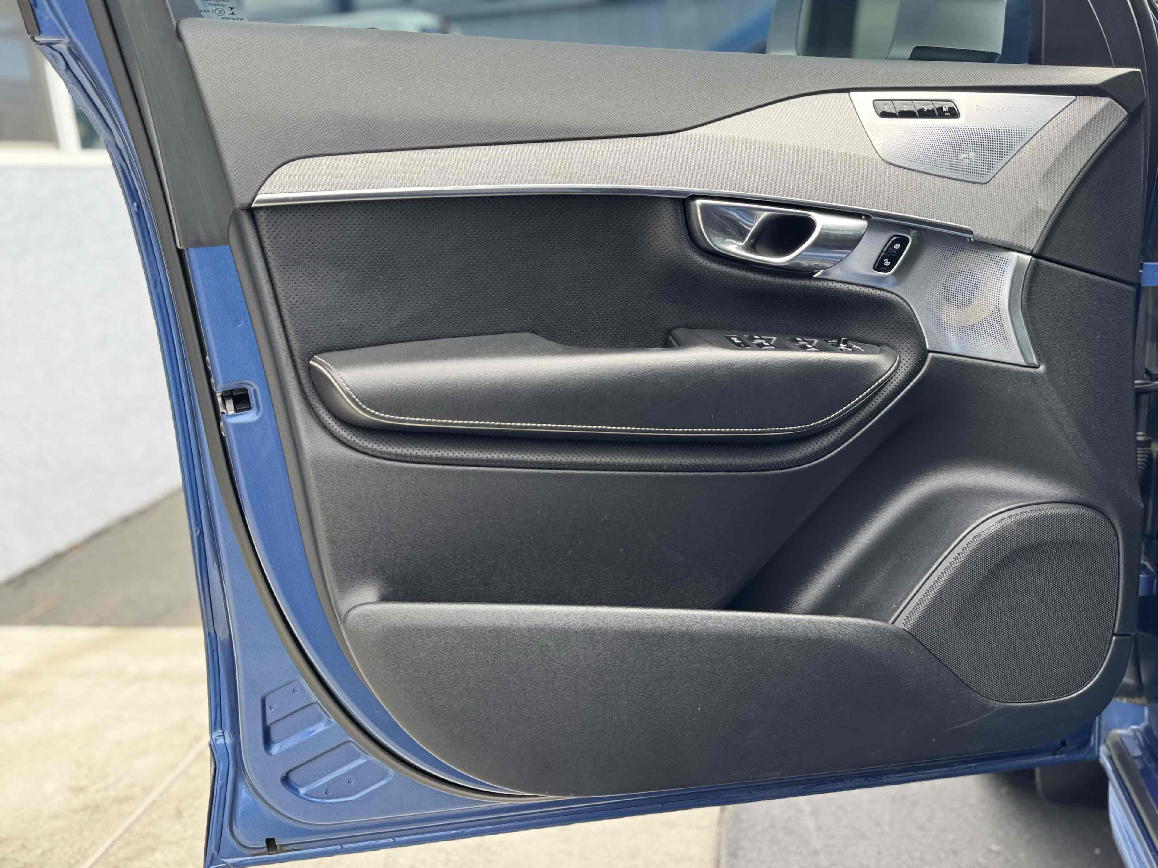 2018 Volvo XC90 R-Design photo 31