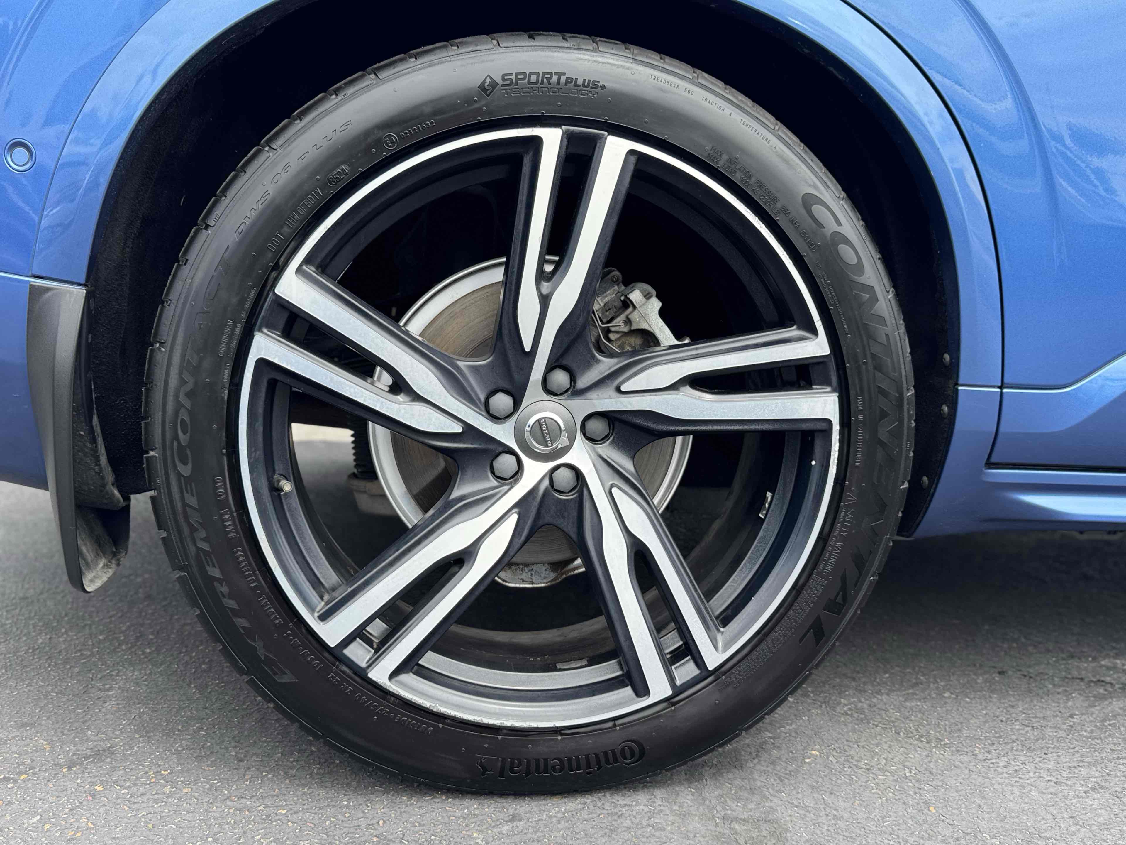 2018 Volvo XC90 R-Design photo 38