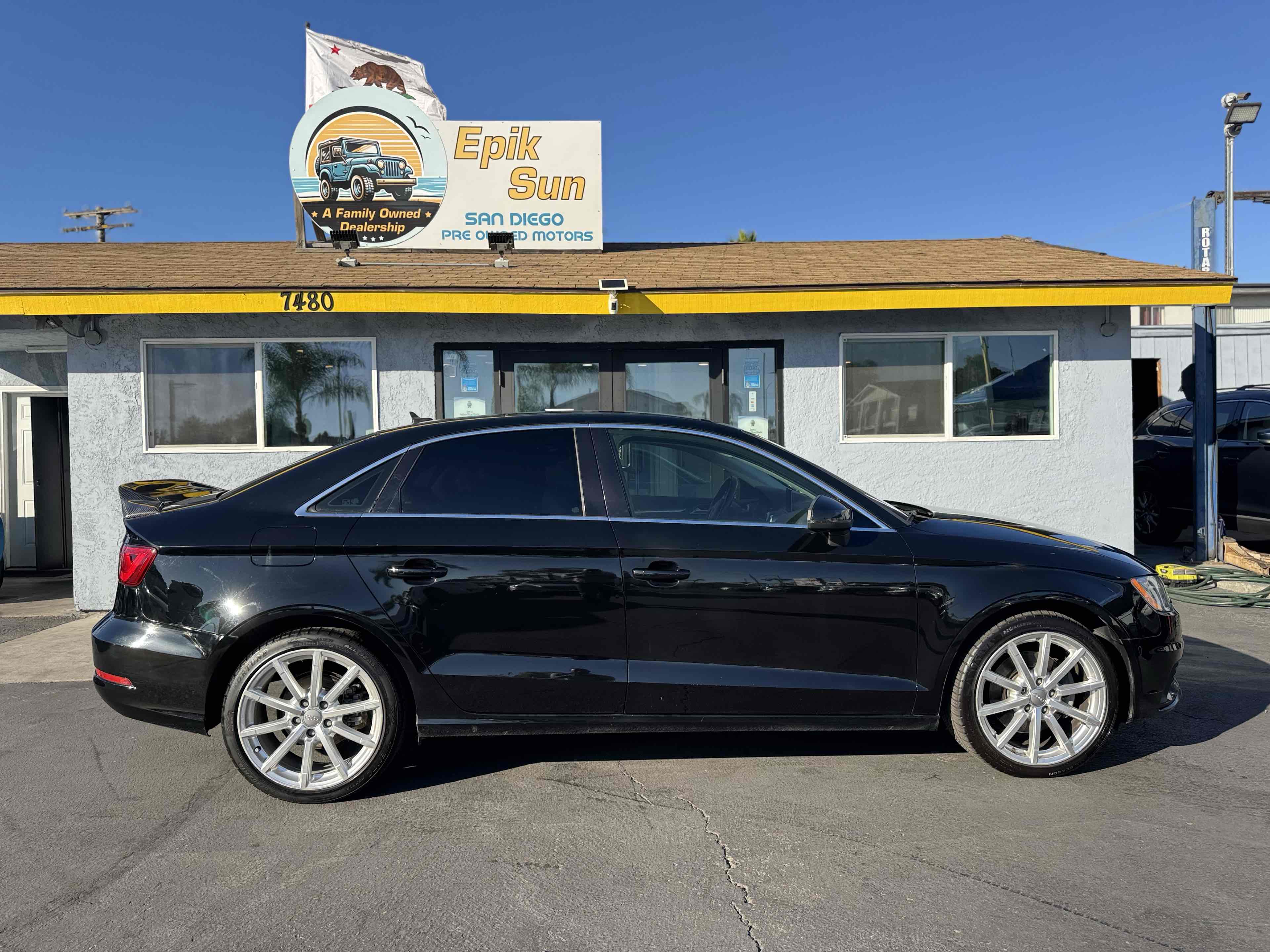 2015 Audi A3 1.8T Premium photo 4
