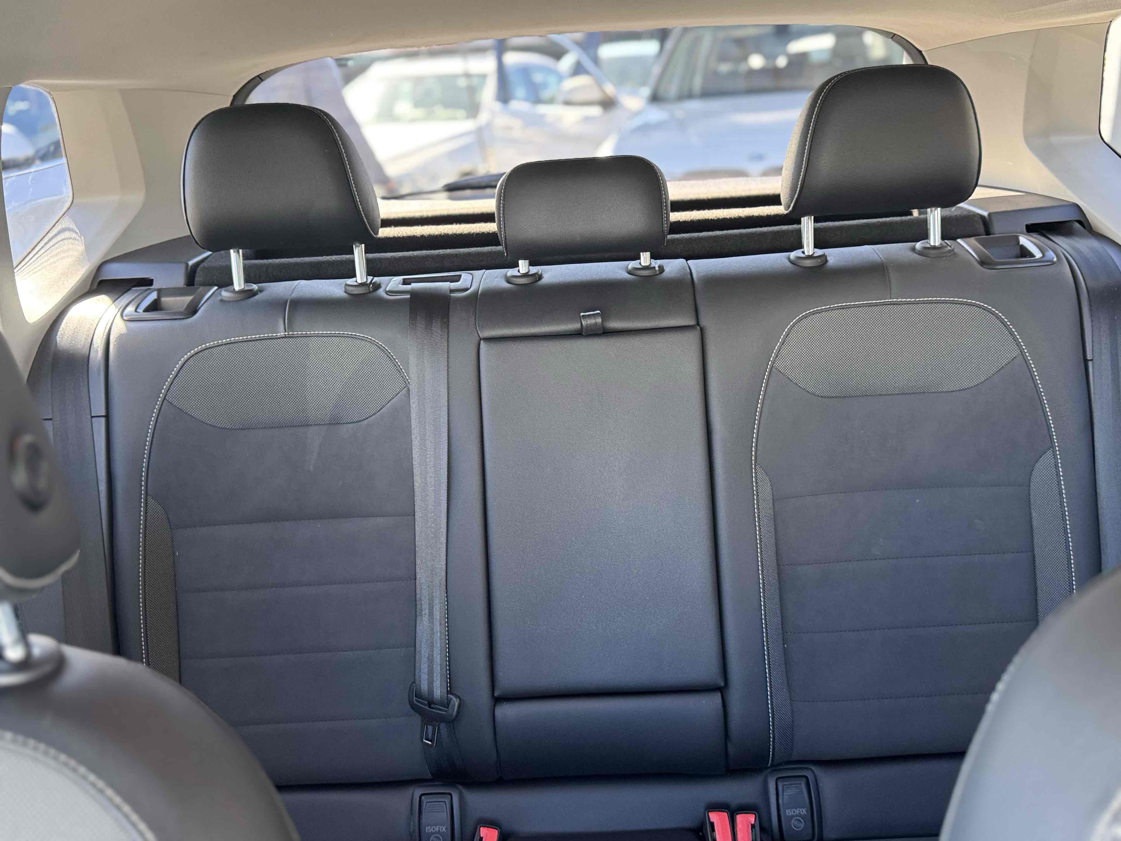 2023 Volkswagen Taos SE photo 30