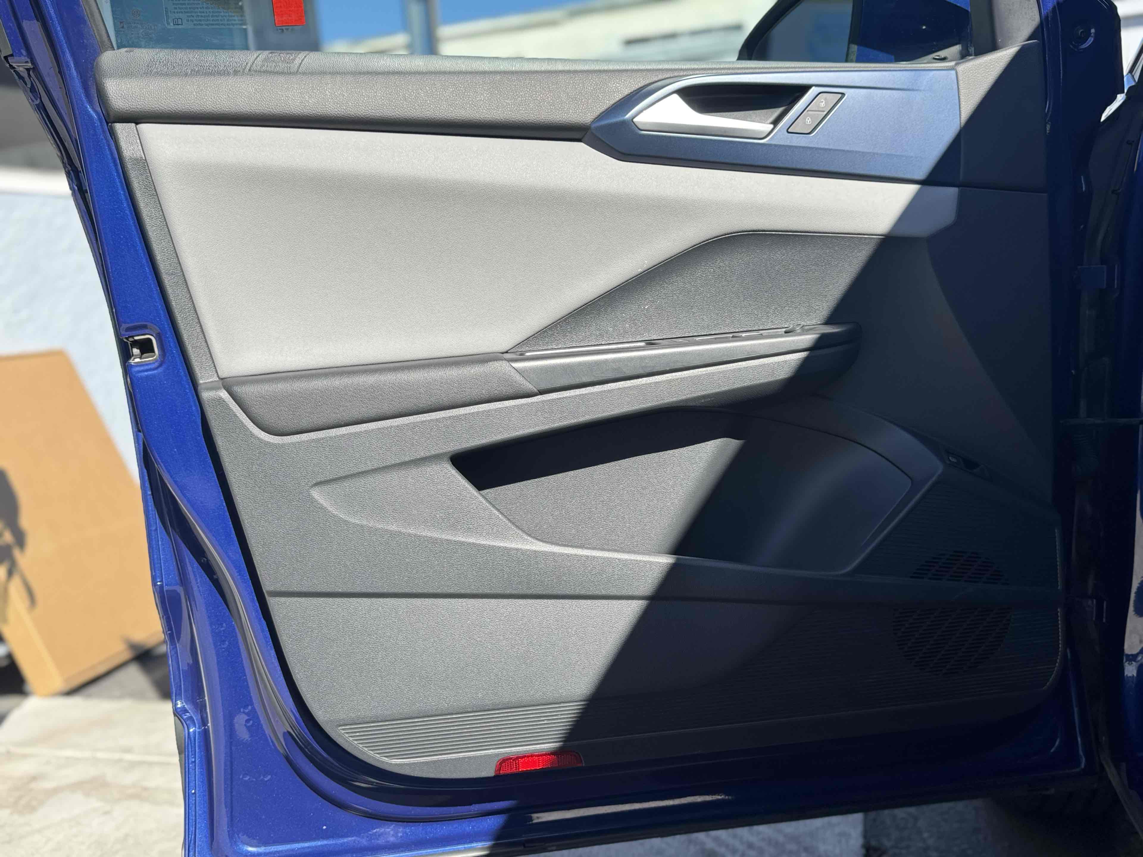 2023 Volkswagen Taos SE - Photo 34