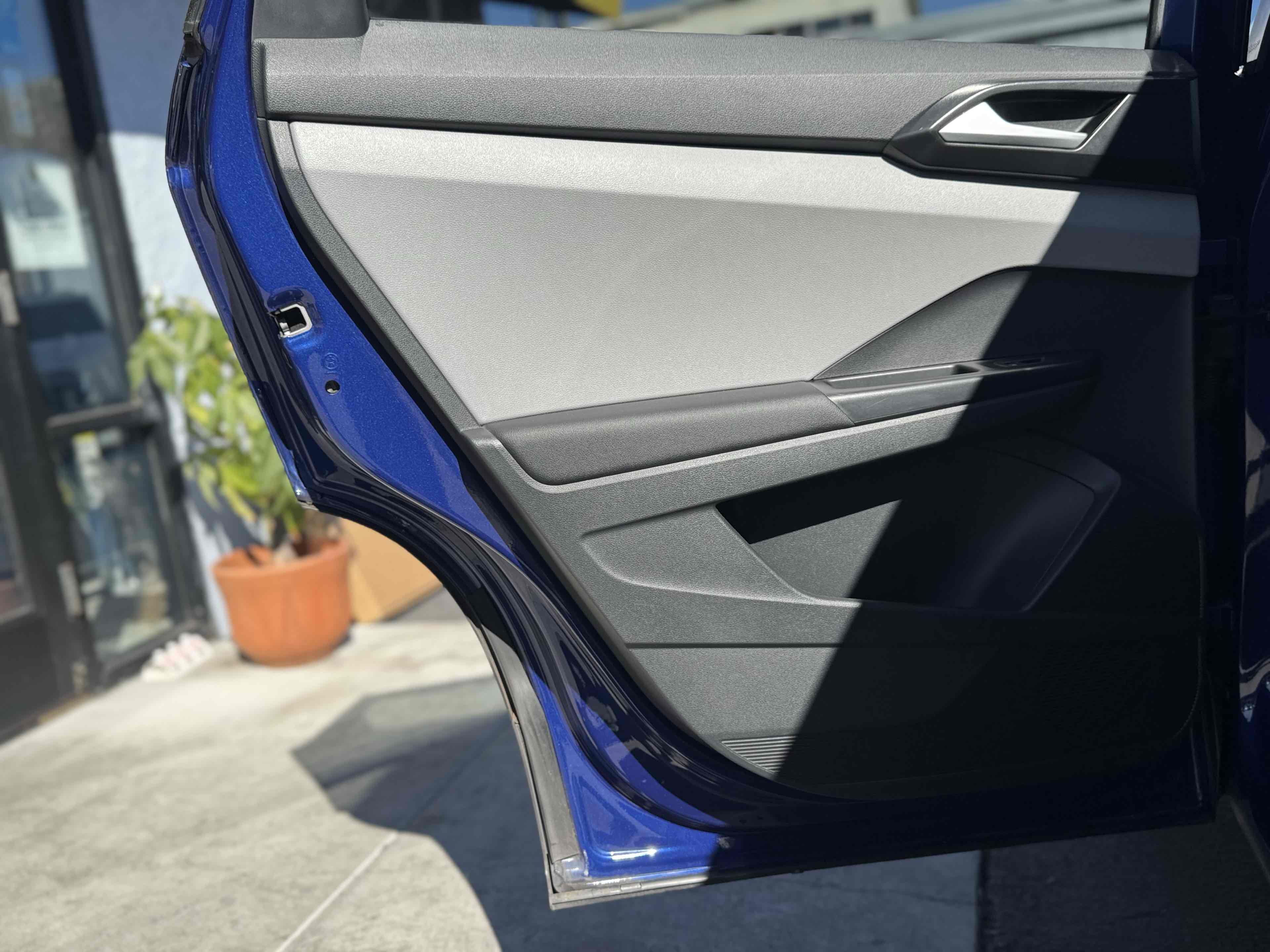 2023 Volkswagen Taos SE - Photo 38