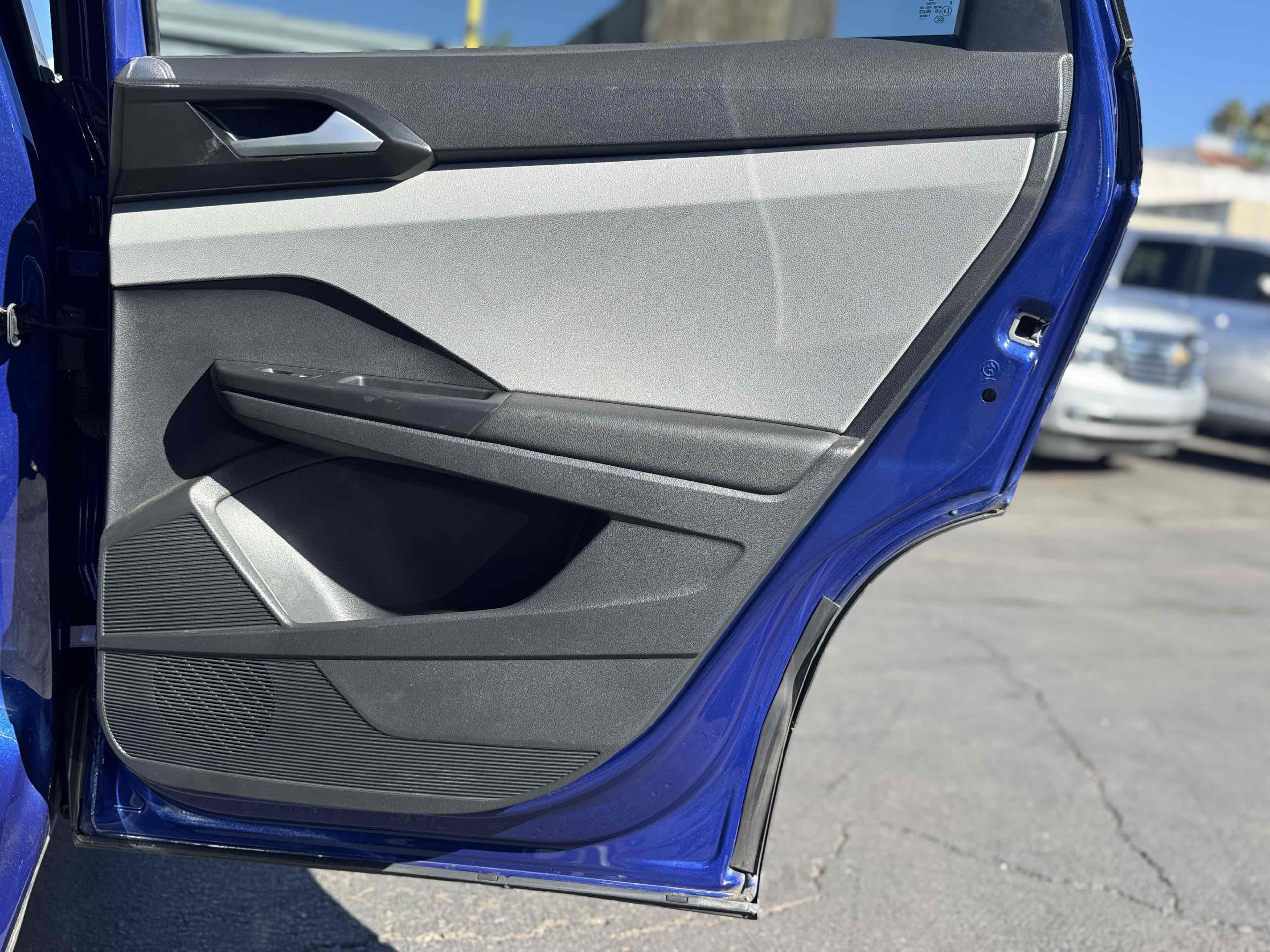 2023 Volkswagen Taos SE - Photo 39