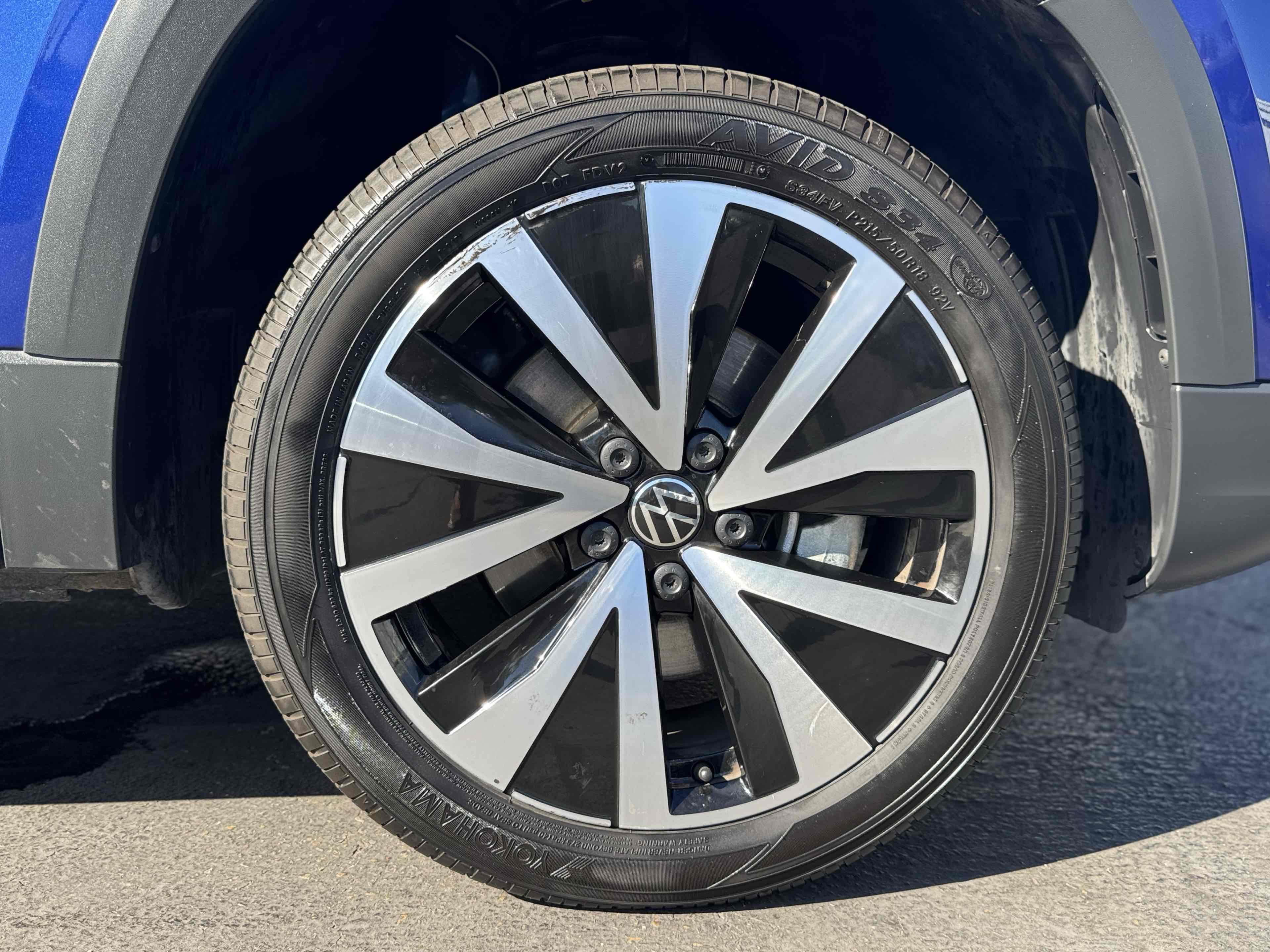 2023 Volkswagen Taos SE photo 38