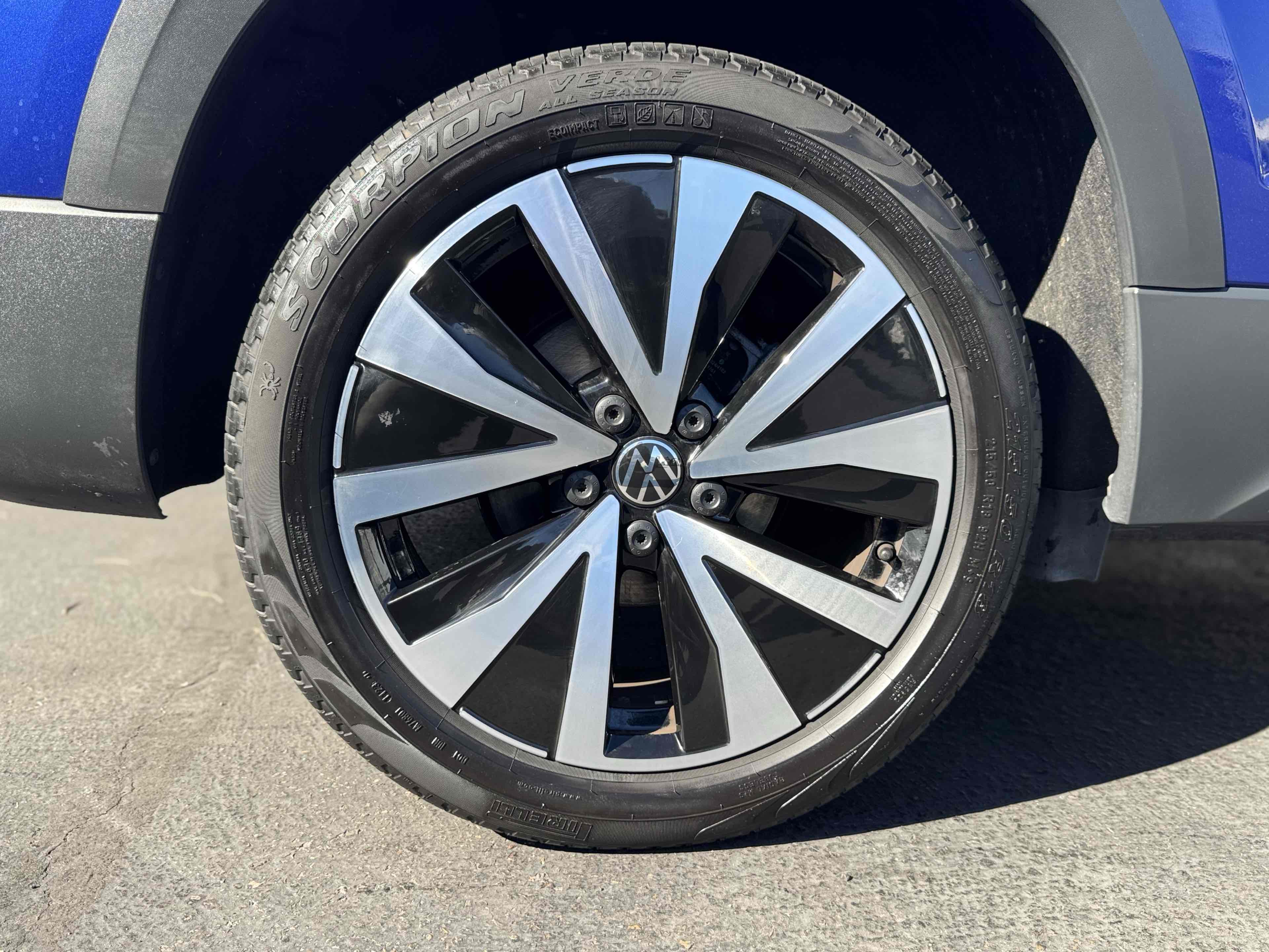 2023 Volkswagen Taos SE photo 39
