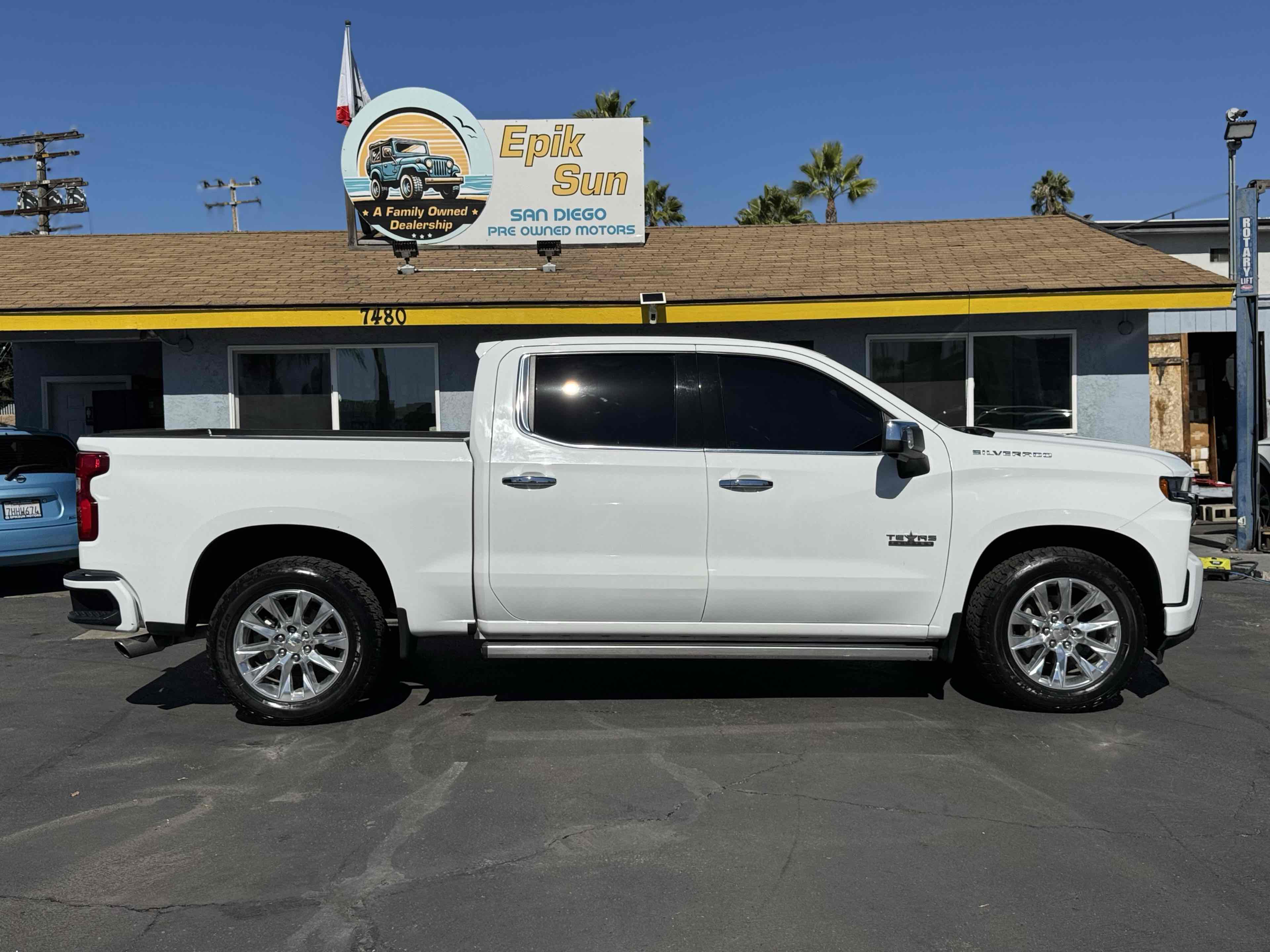 2019 Chevrolet Silverado 1500 LTZ Texas Edition photo 4