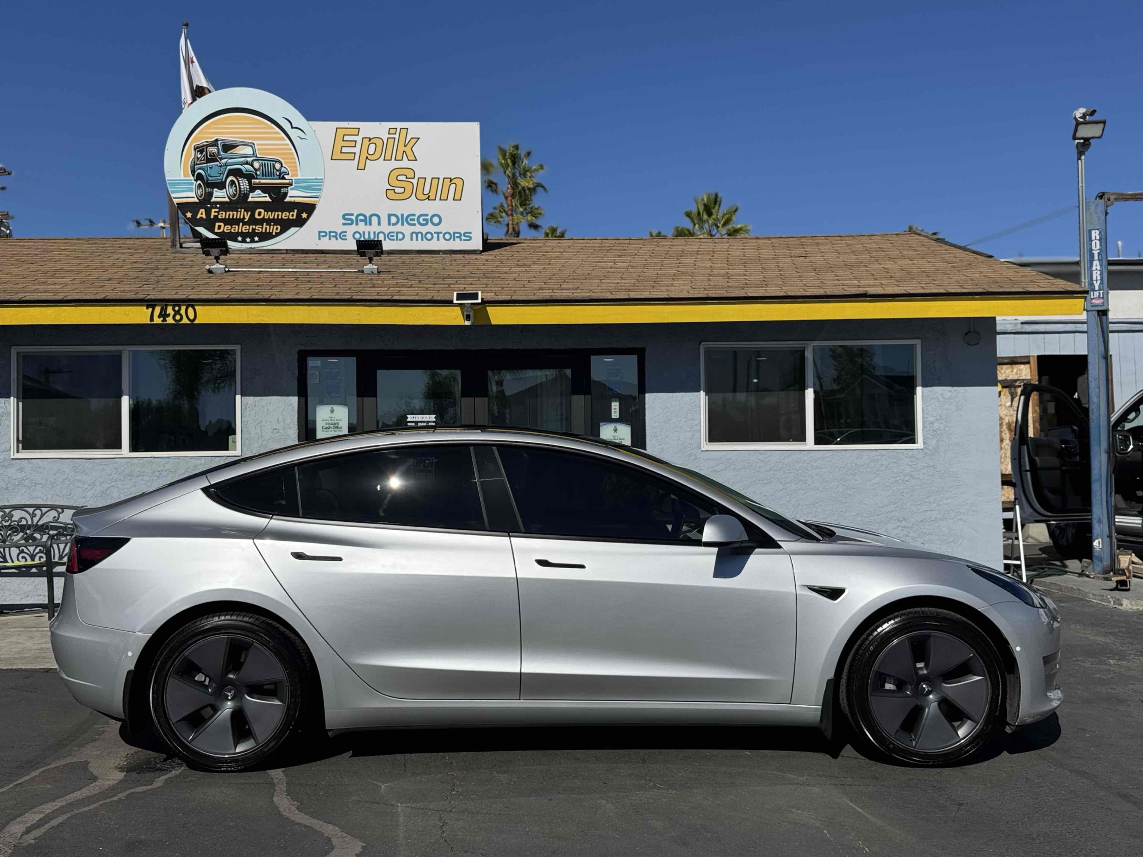 2022 Tesla Model 3 photo 4