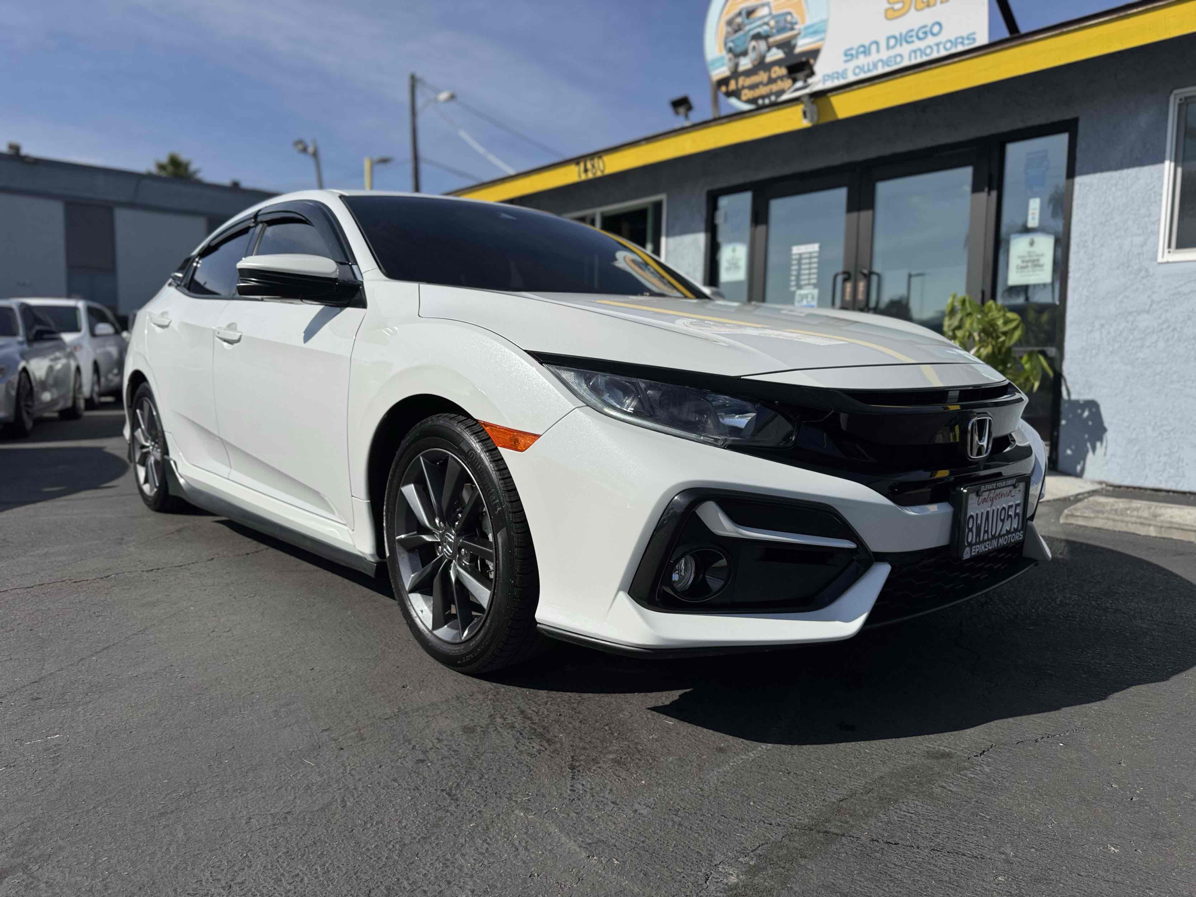 2021 Honda Civic Hatchback EX photo 2