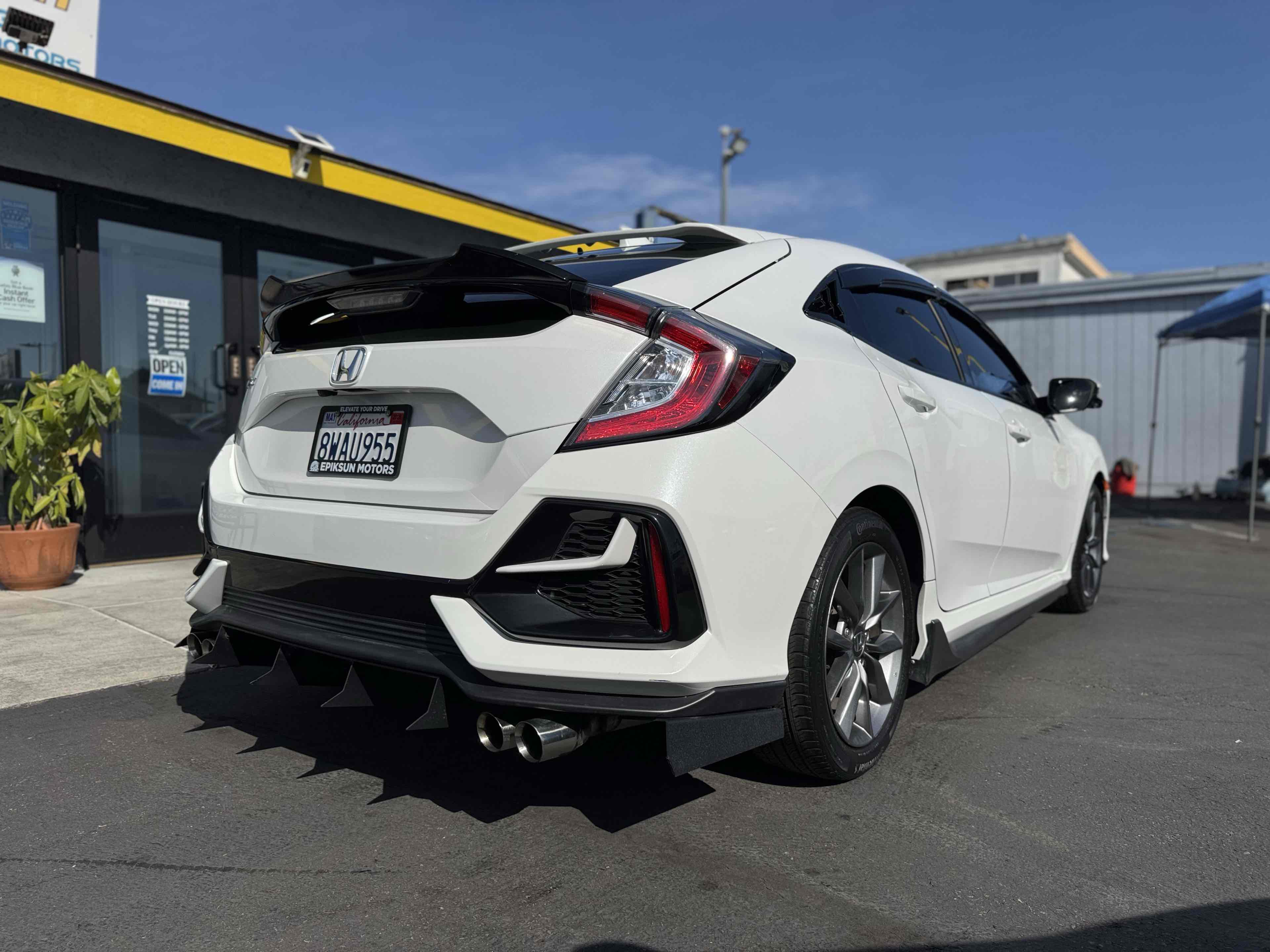 2021 Honda Civic Hatchback EX photo 4