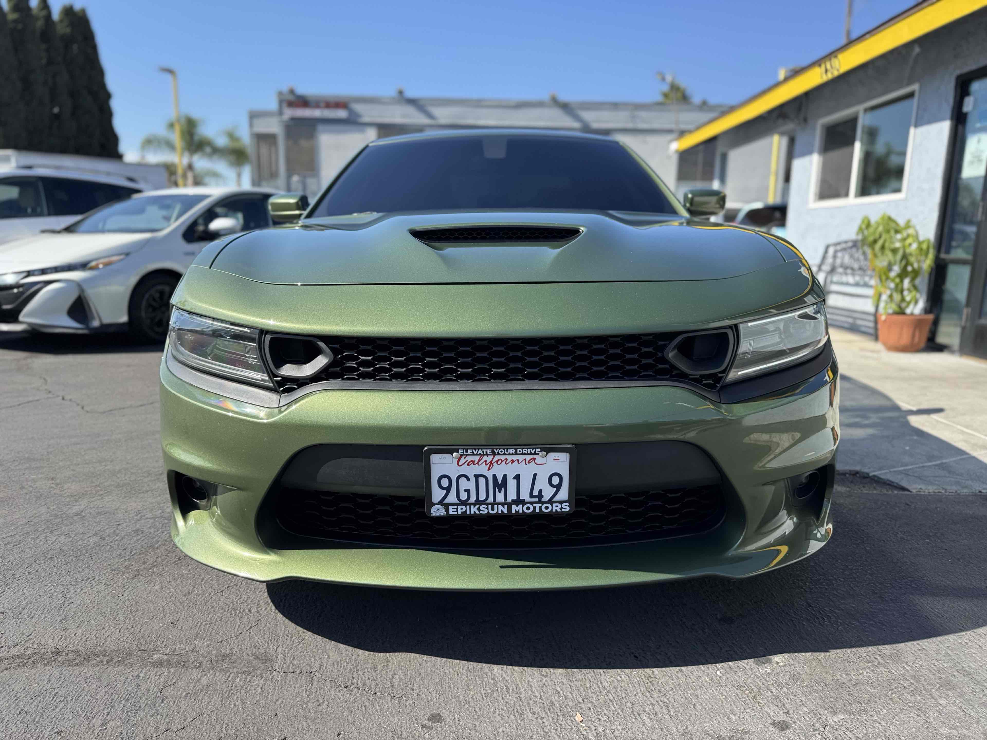 2022 Dodge Charger R/T Plus photo 2