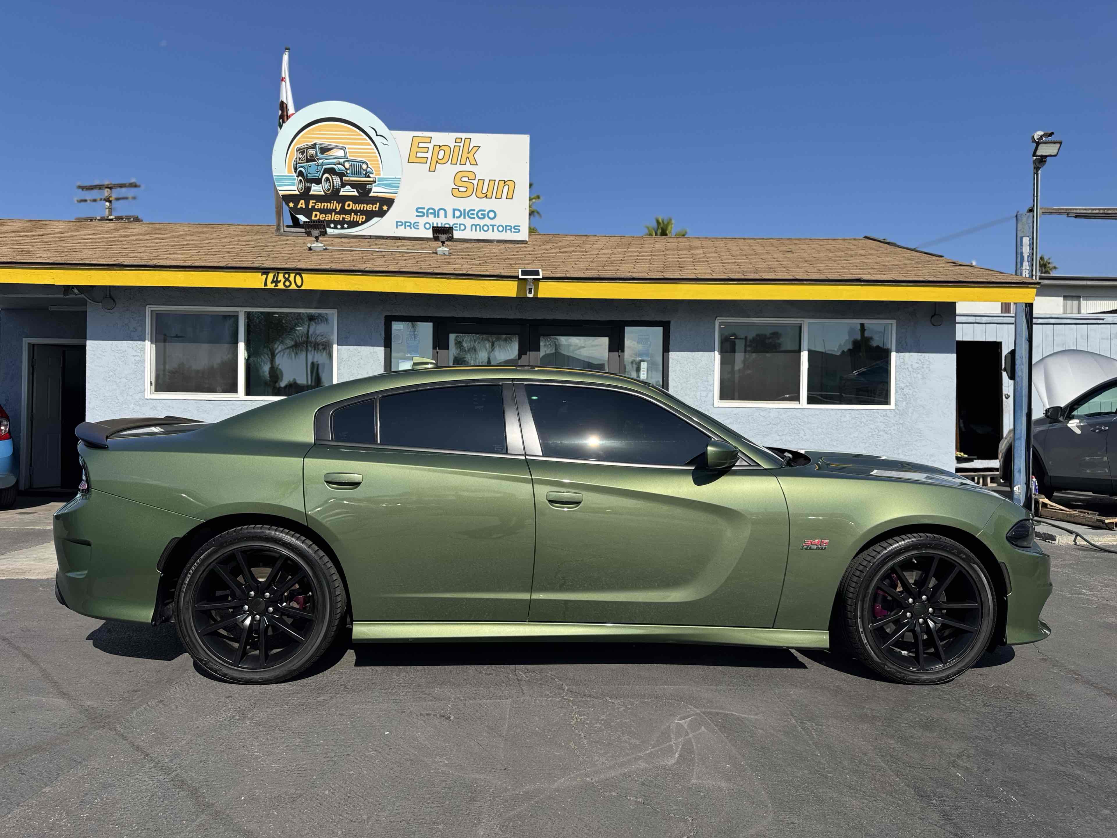 2022 Dodge Charger R/T Plus photo 4