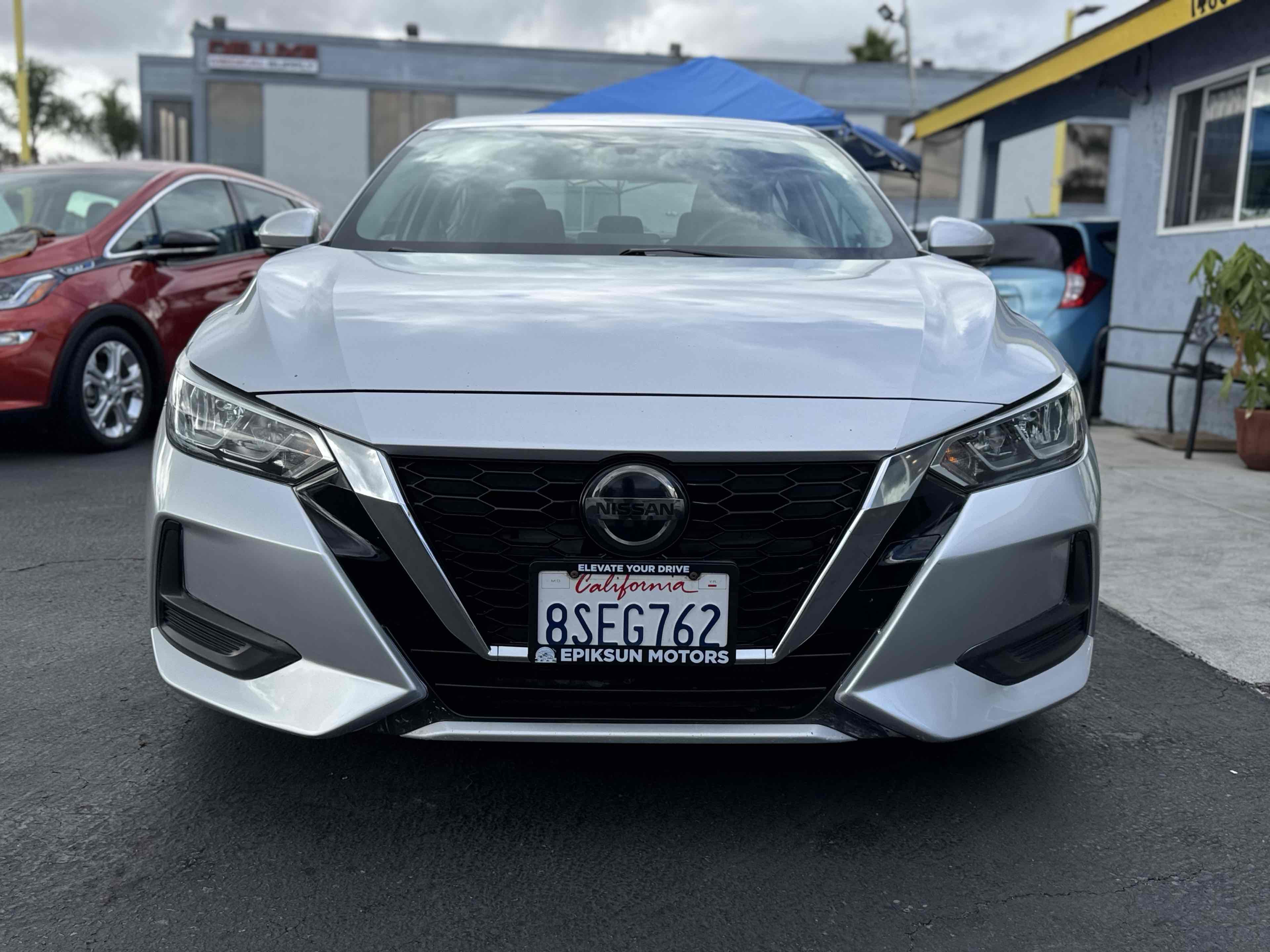 2020 Nissan Sentra SV photo 2