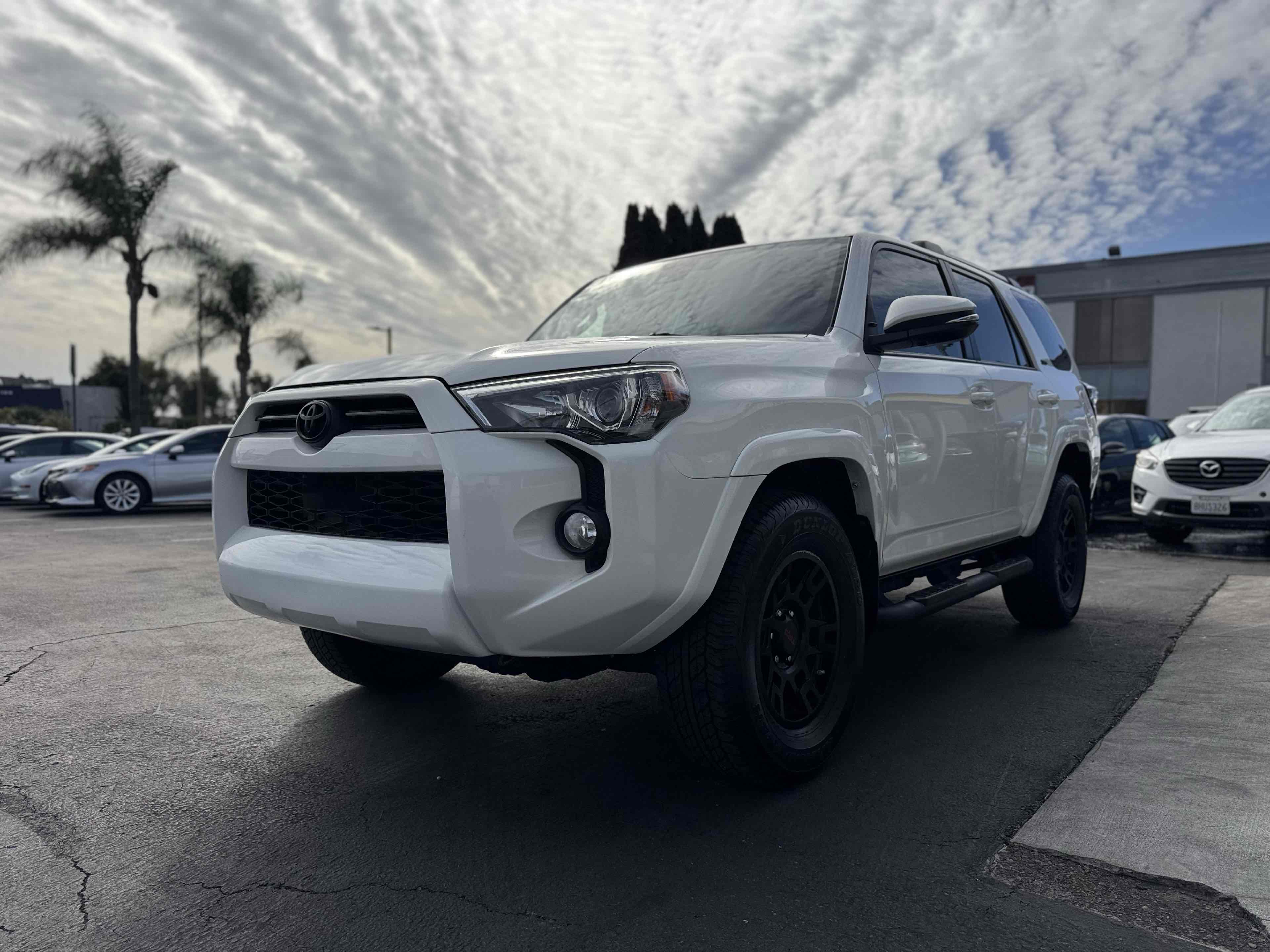2020 Toyota 4Runner SR5 Premium - Photo 2