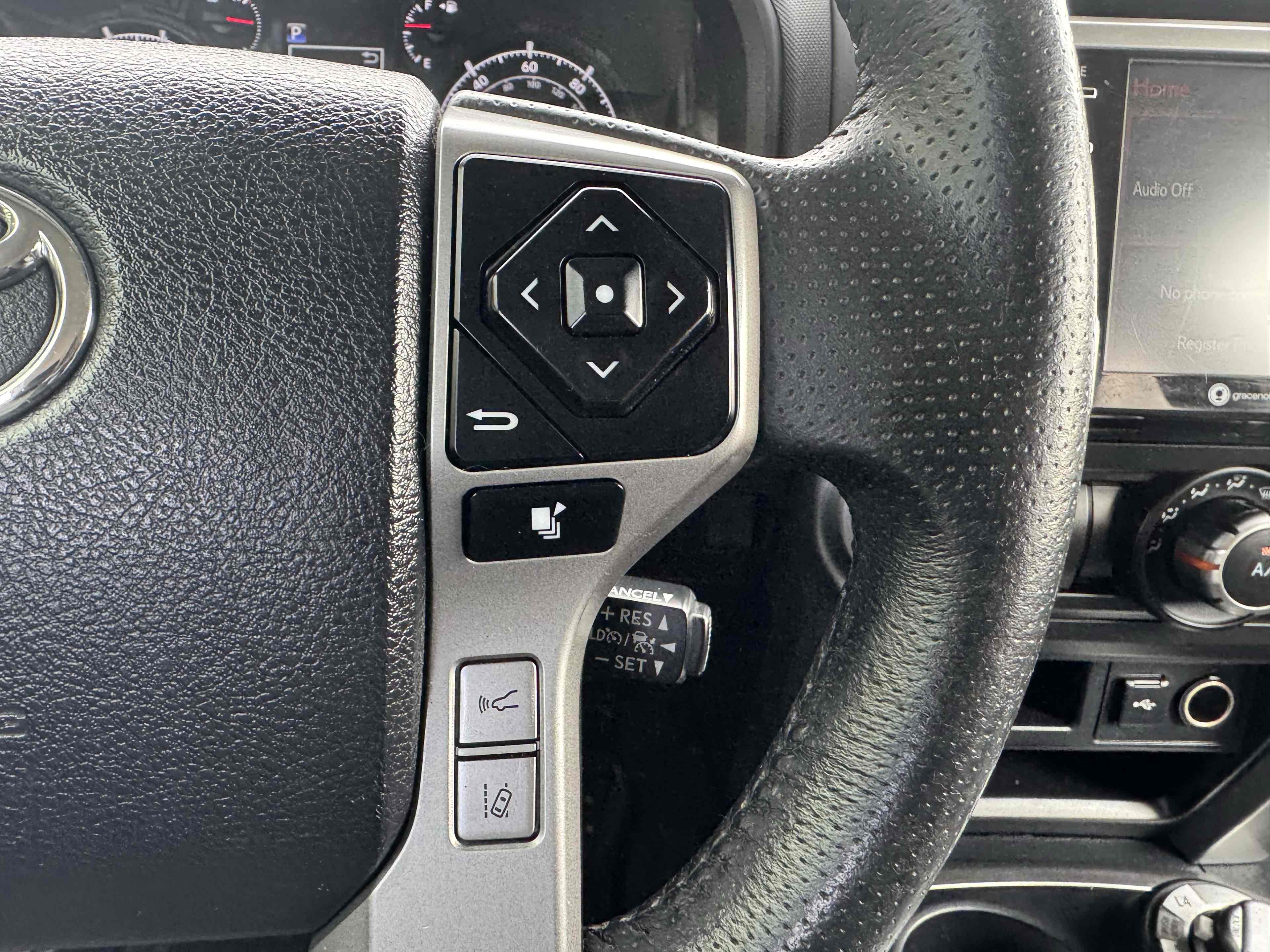 2020 Toyota 4Runner SR5 Premium - Photo 23