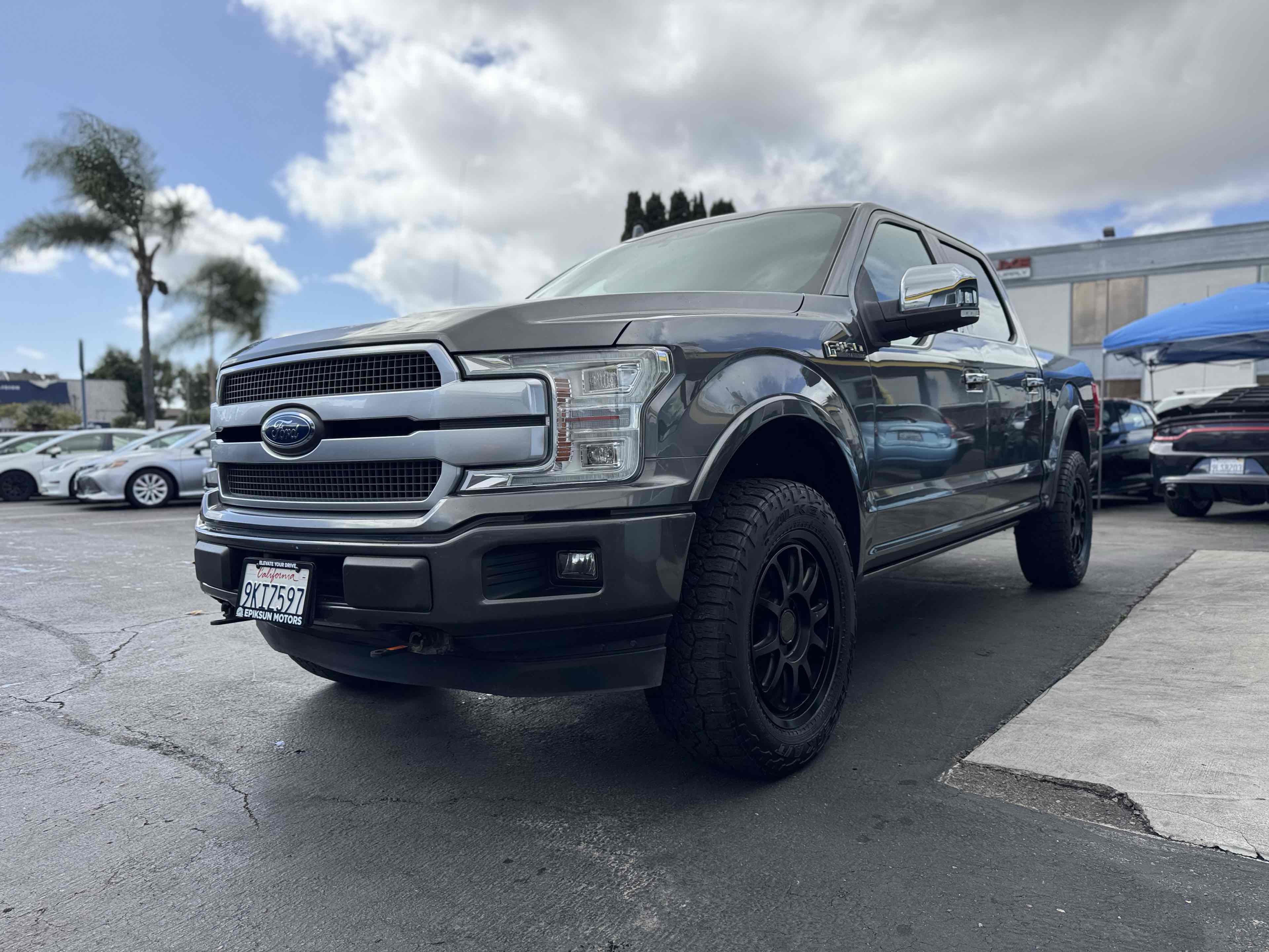 2019 Ford F-150 Platinum - Photo 2