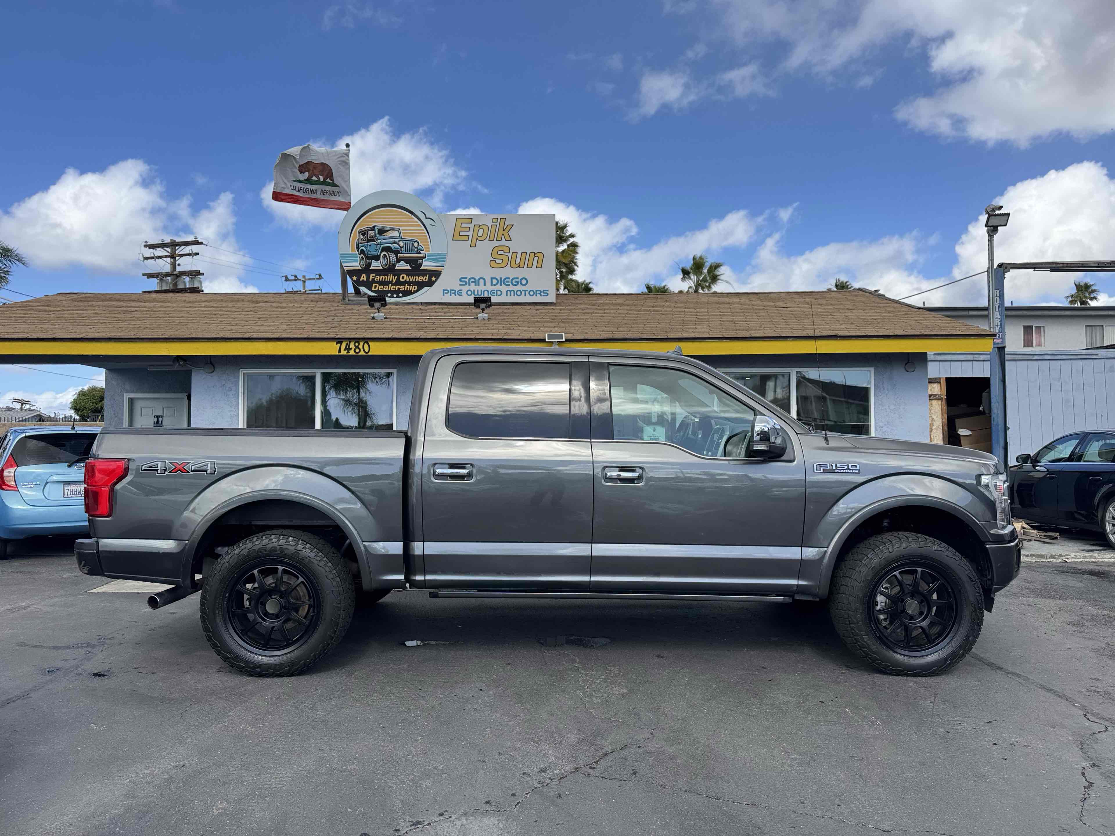2019 Ford F-150 Platinum - Photo 4