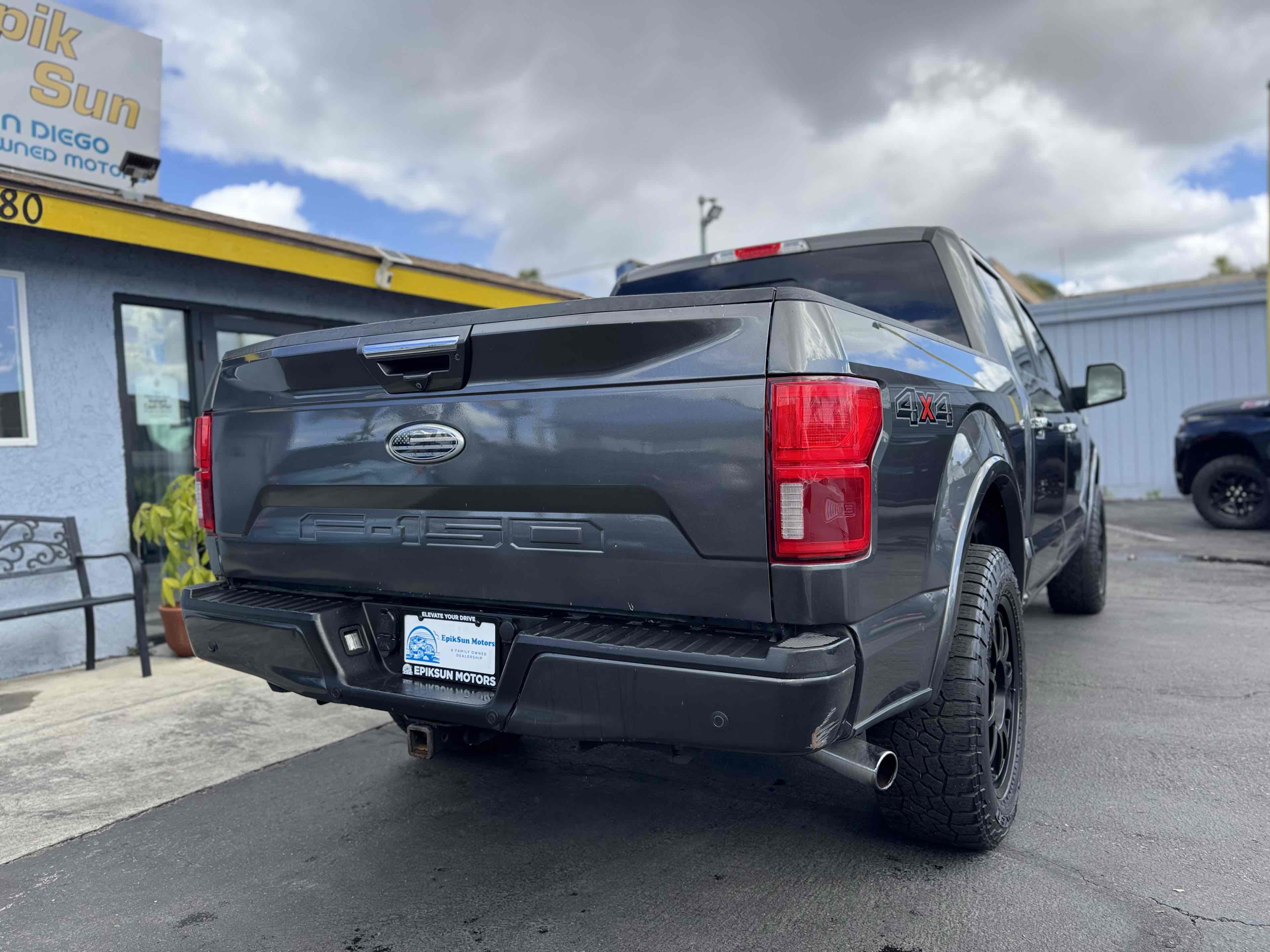 2019 Ford F-150 Platinum - Photo 5