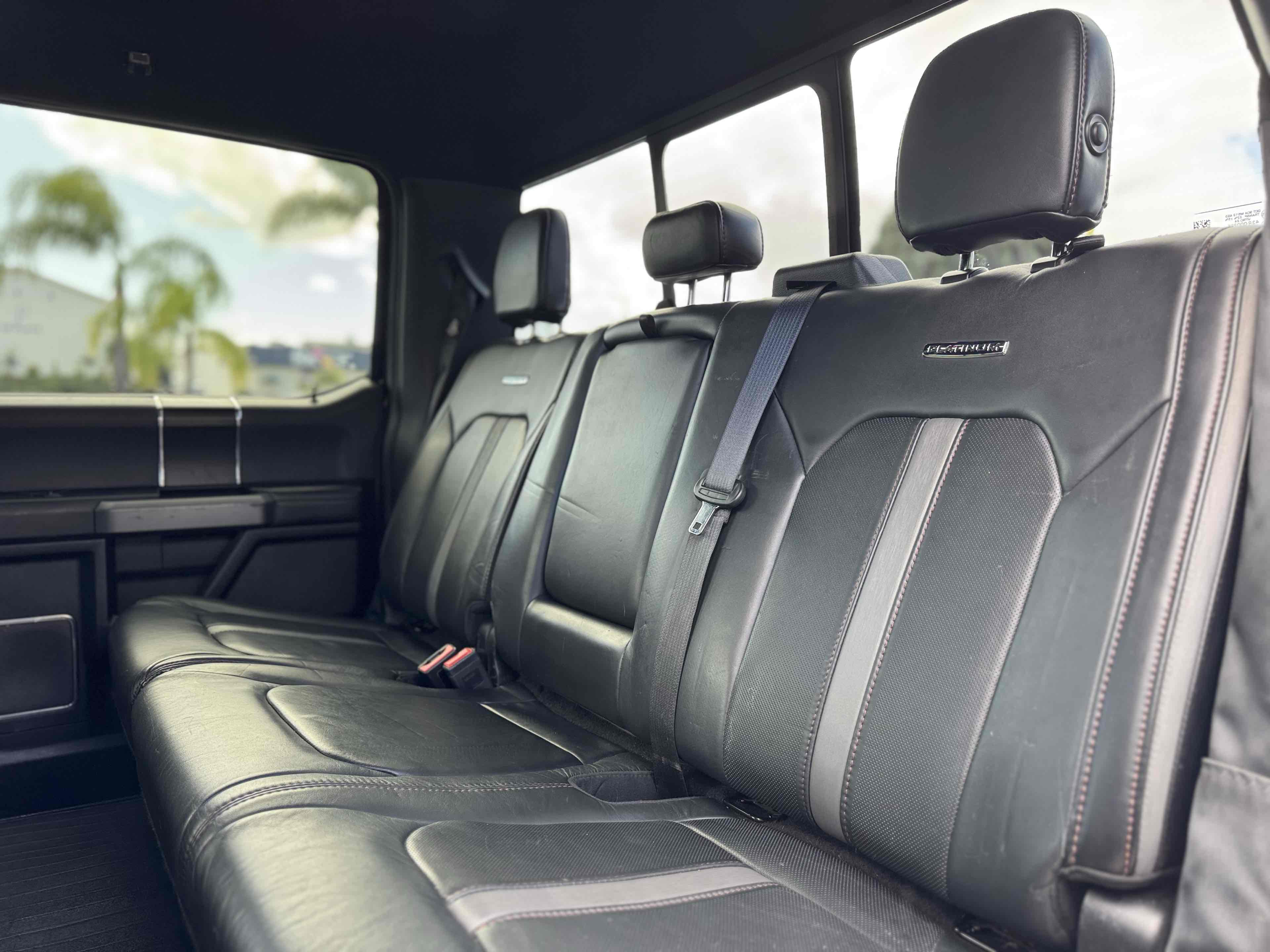 2019 Ford F-150 Platinum - Photo 15