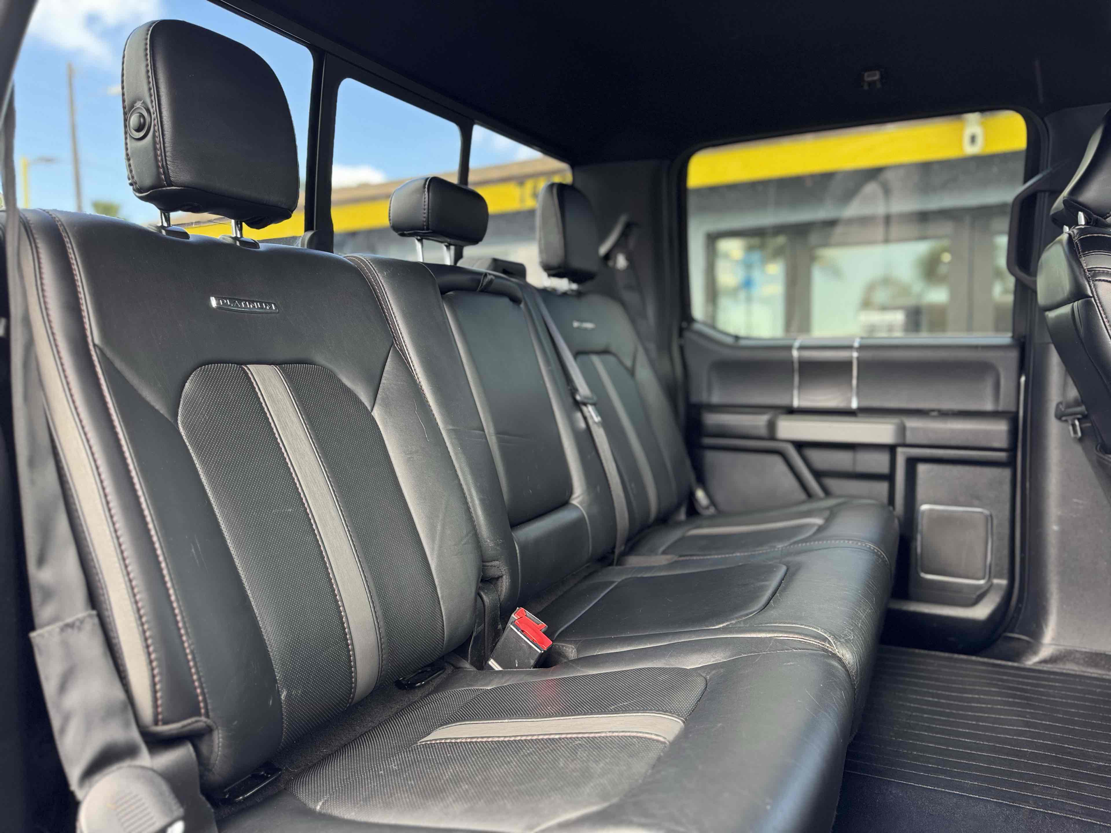 2019 Ford F-150 Platinum - Photo 16