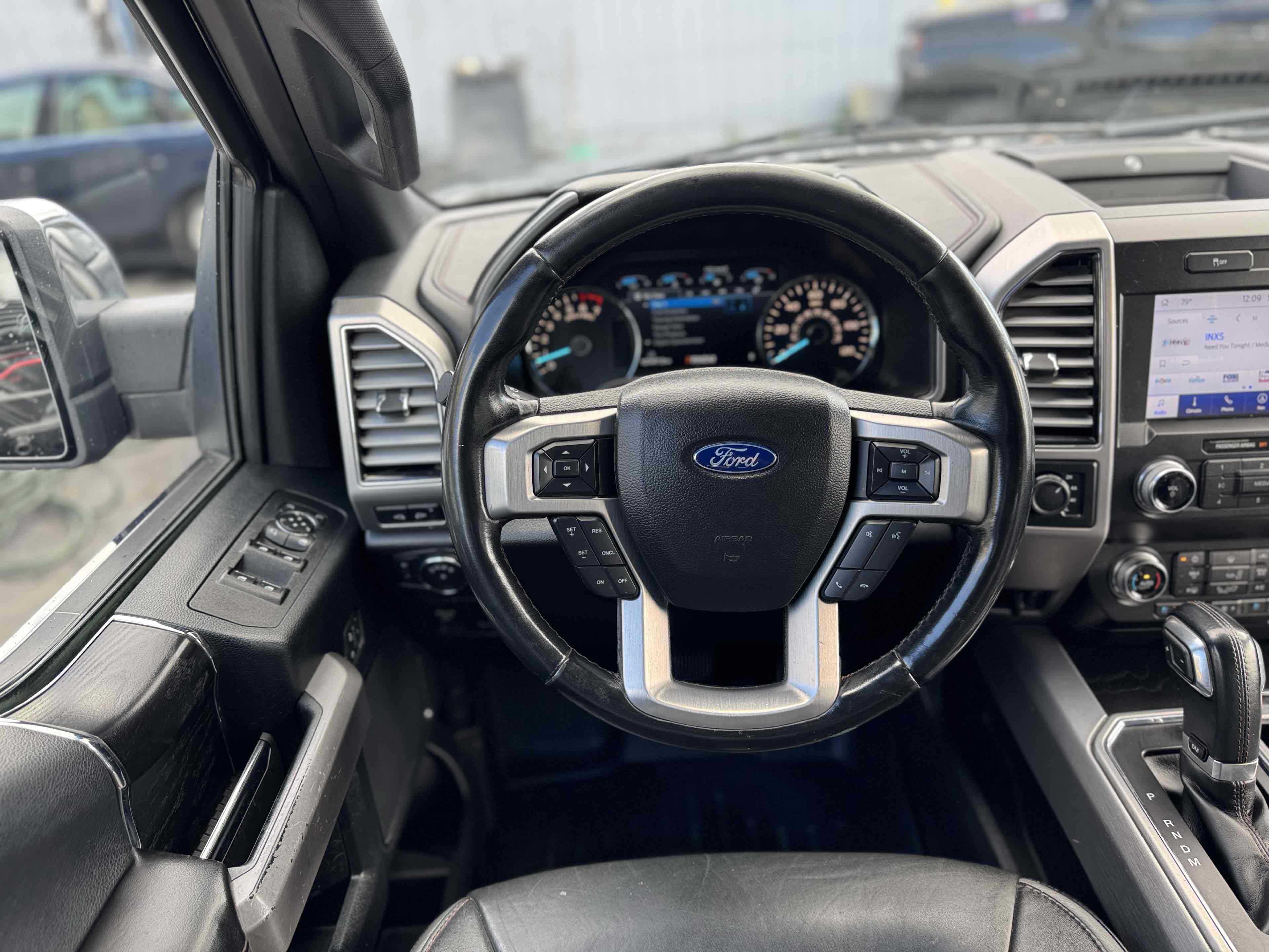 2019 Ford F-150 Platinum - Photo 21