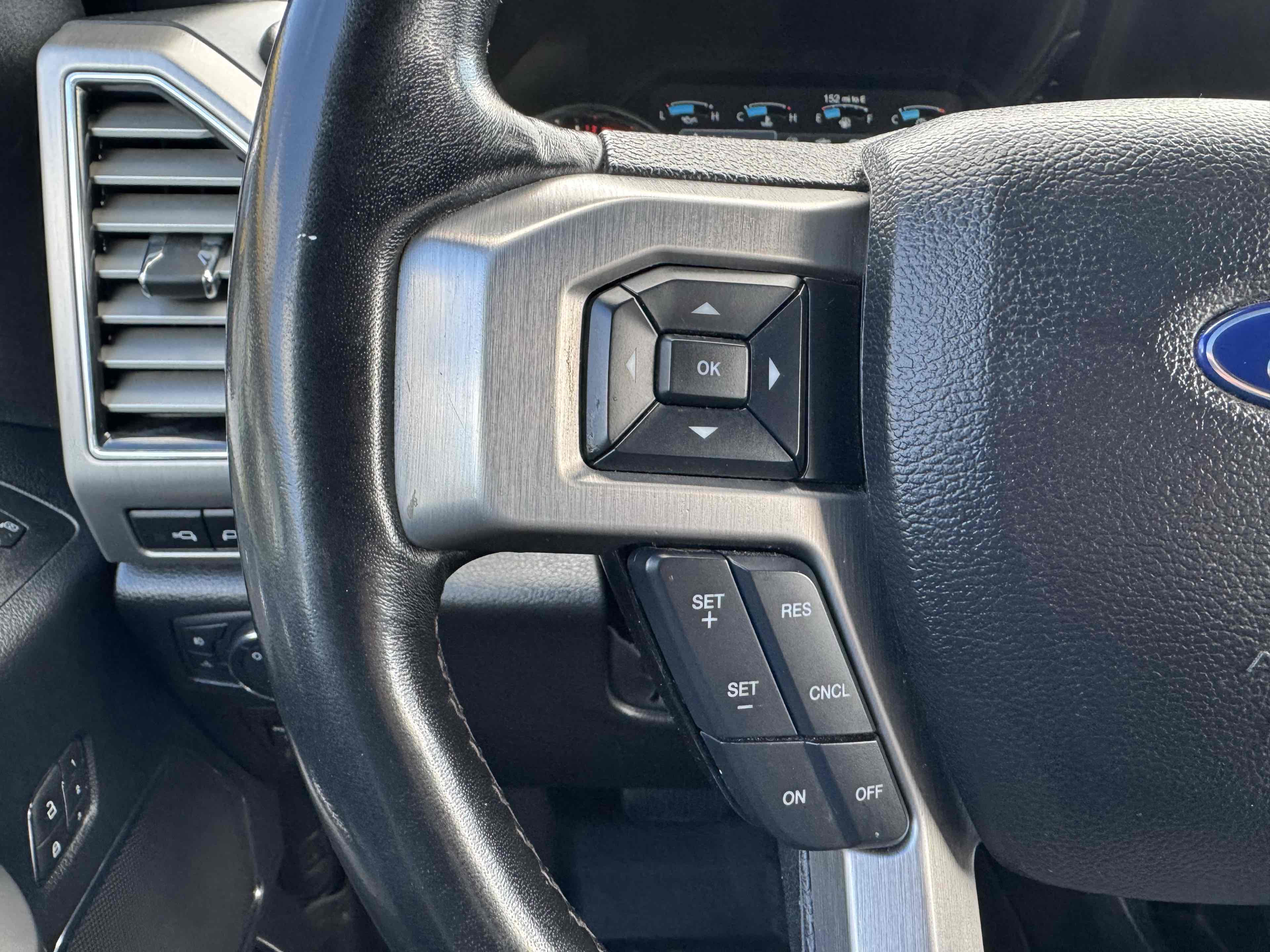 2019 Ford F-150 Platinum - Photo 22