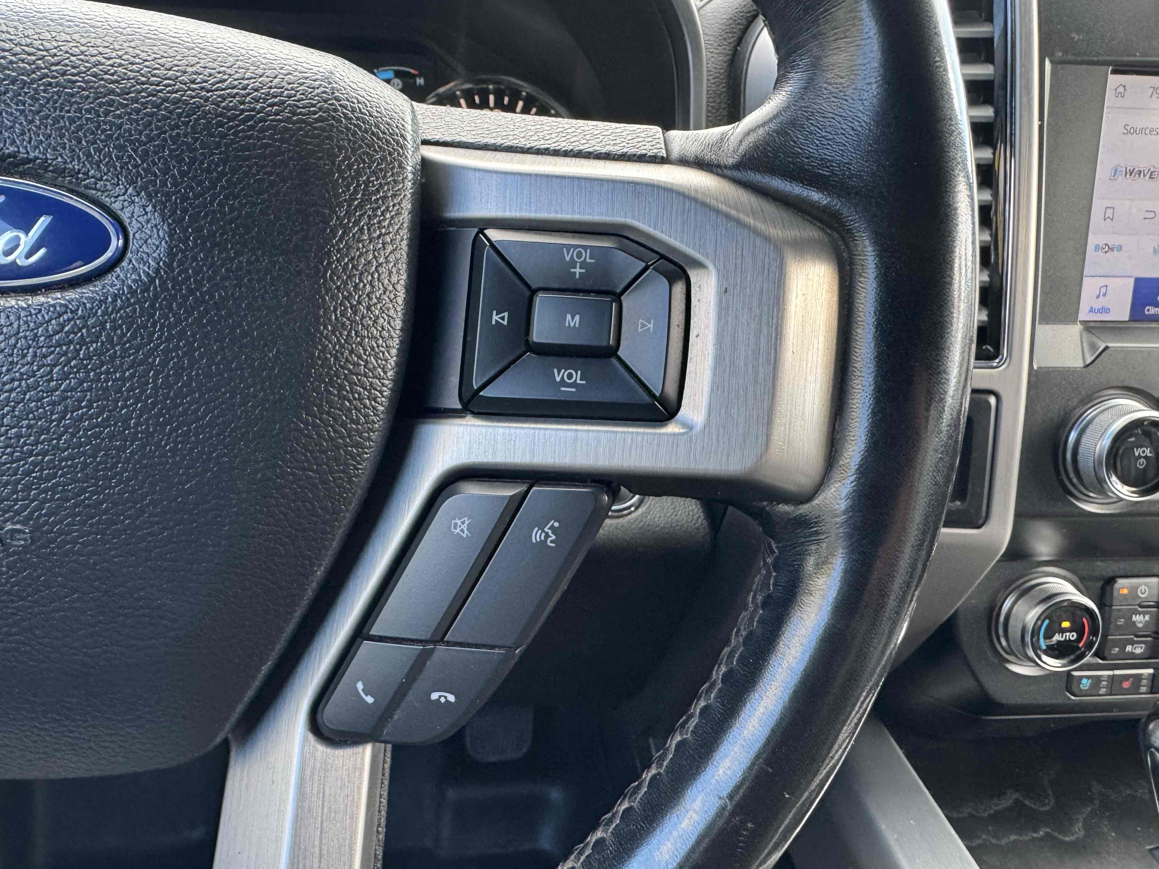 2019 Ford F-150 Platinum - Photo 23