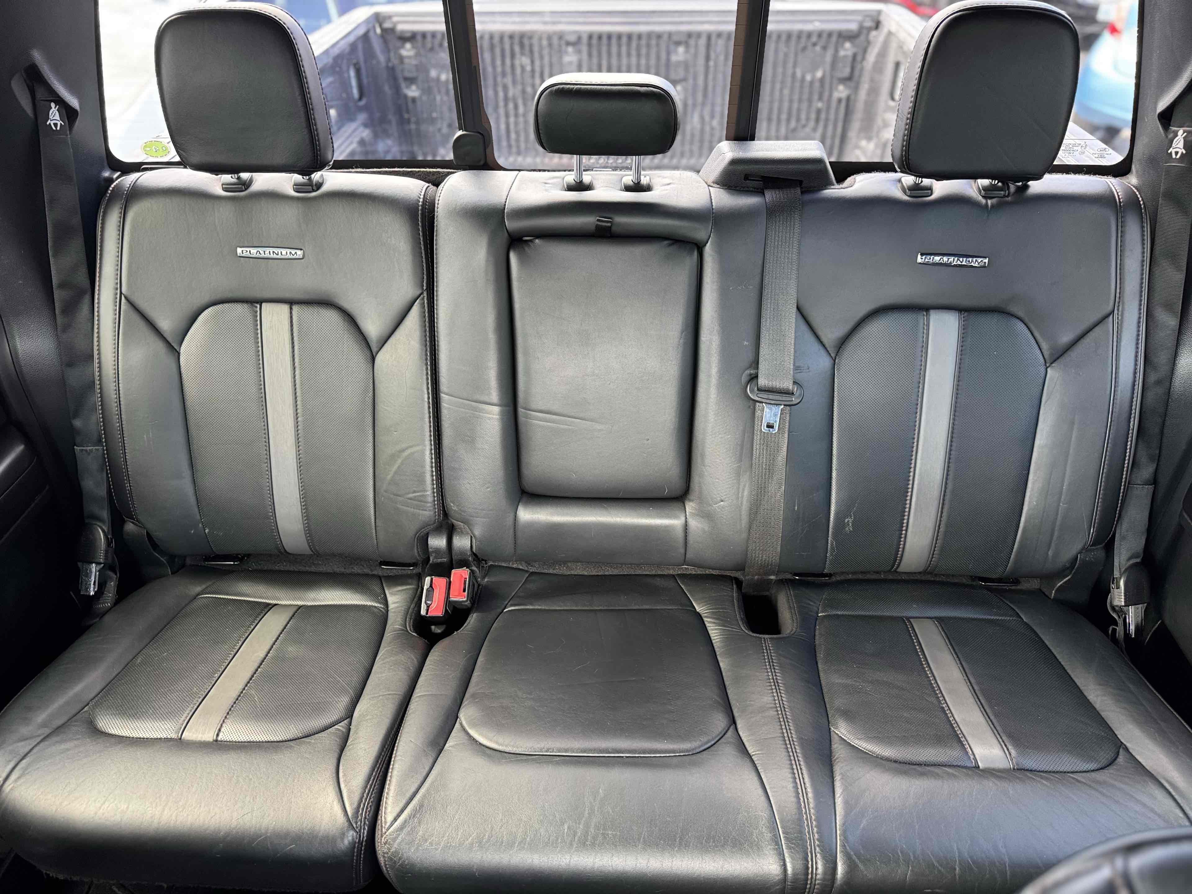 2019 Ford F-150 Platinum - Photo 35