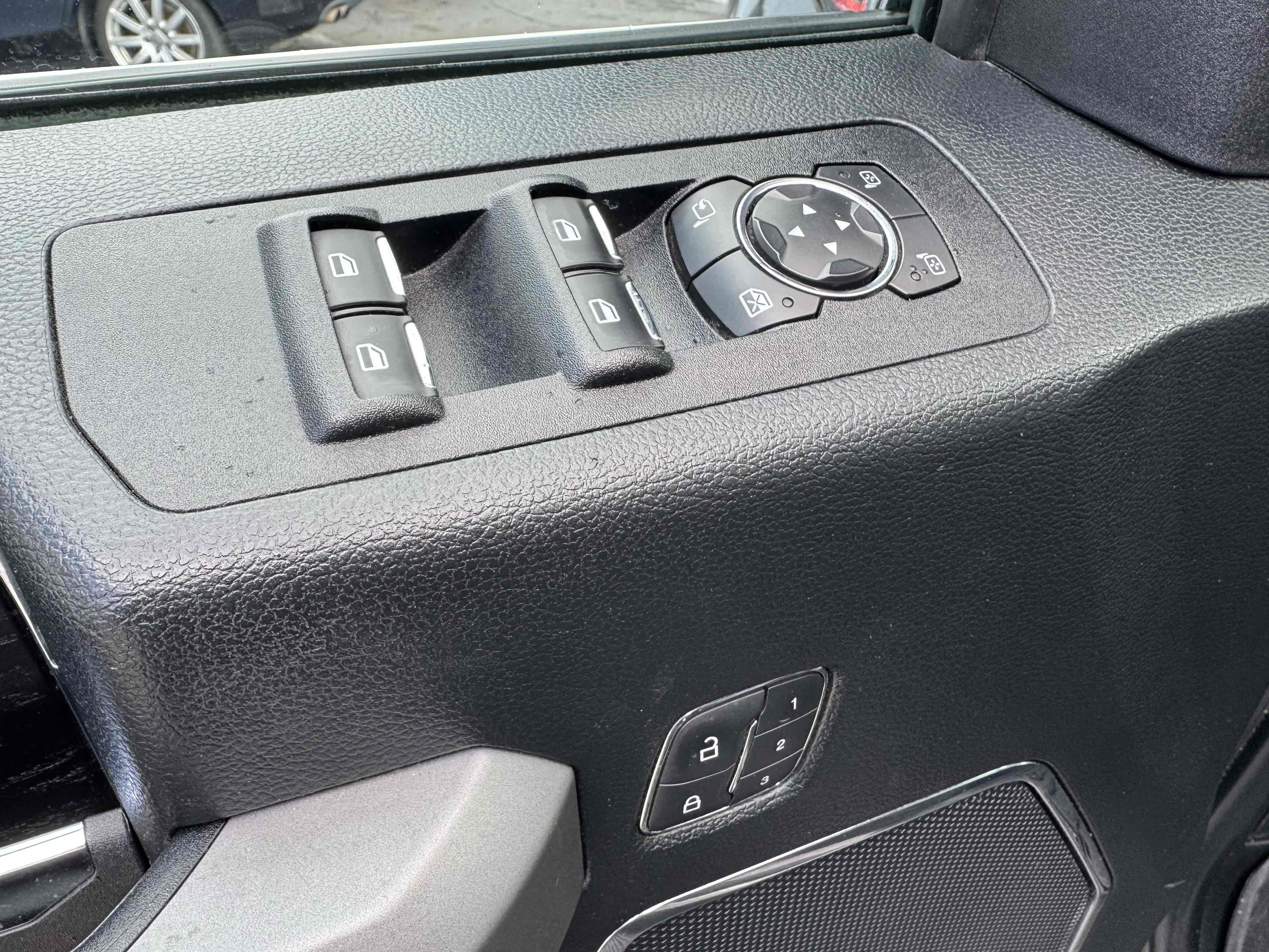 2019 Ford F-150 Platinum - Photo 37