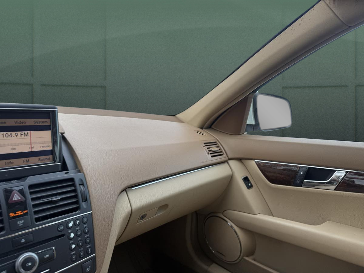 2008 Mercedes-Benz C-Class - Photo 28