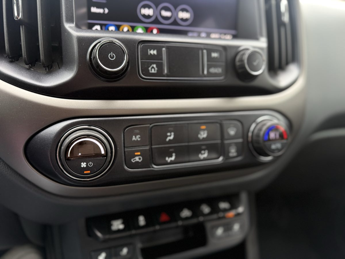 2019 Chevrolet Colorado Z71 - Photo 22