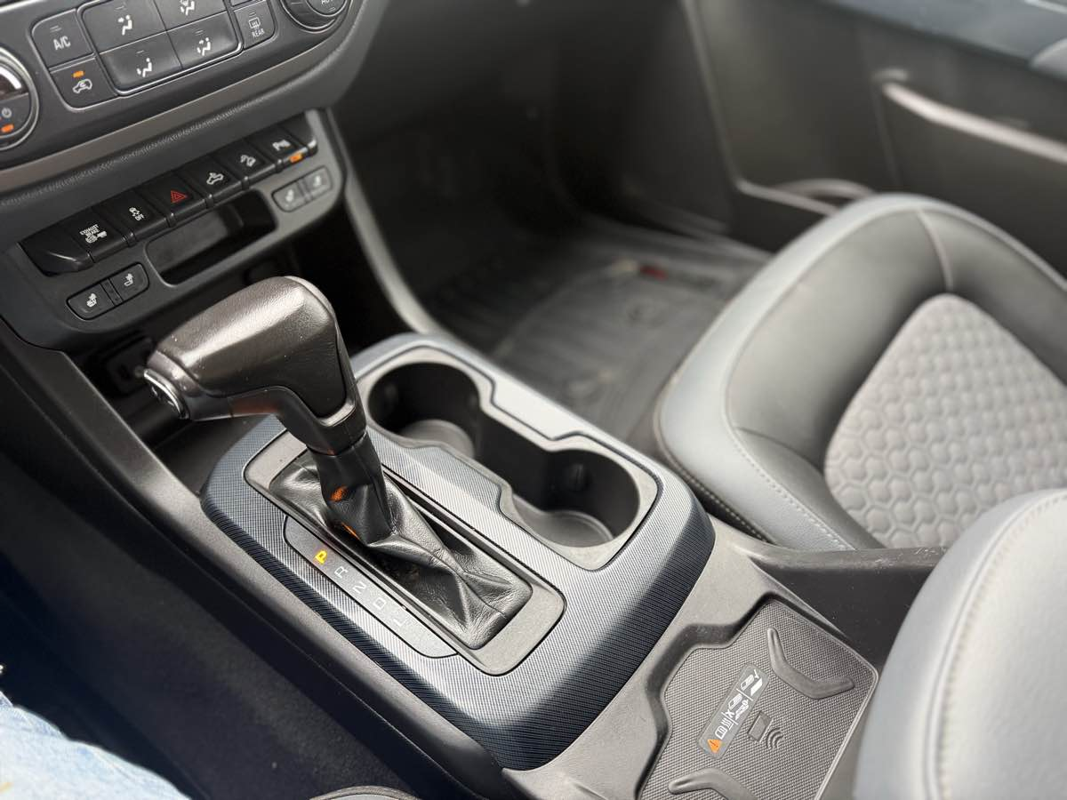 2019 Chevrolet Colorado Z71 - Photo 24
