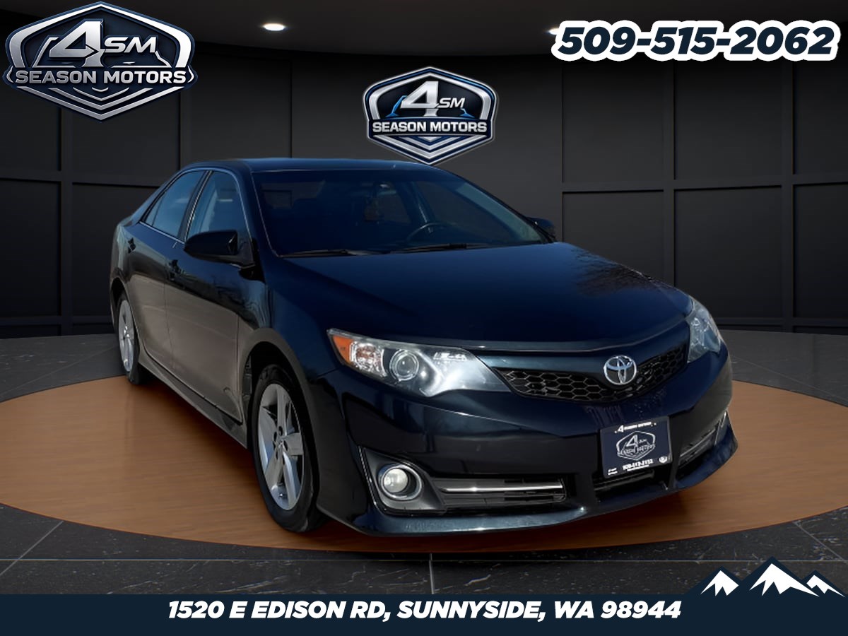 2014 Toyota Camry 2.5 Auto SE's photo