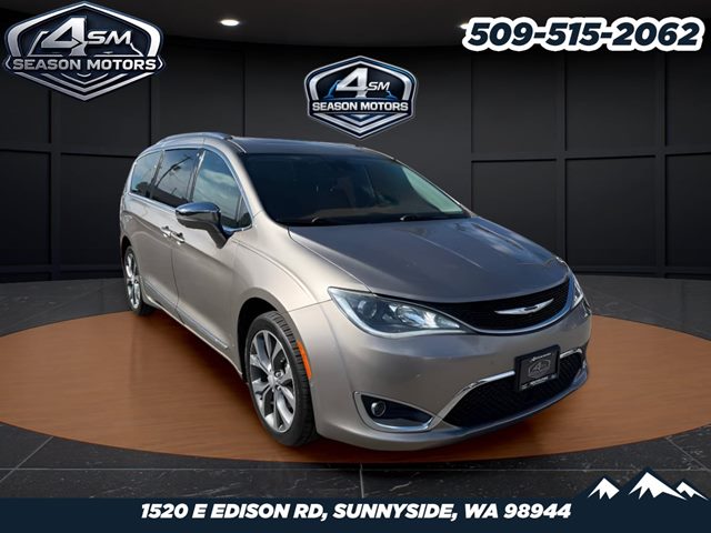 Molten Silver 2017 Chrysler Pacifica Limited FWD Minivan Front-Wheel Drive Automatic