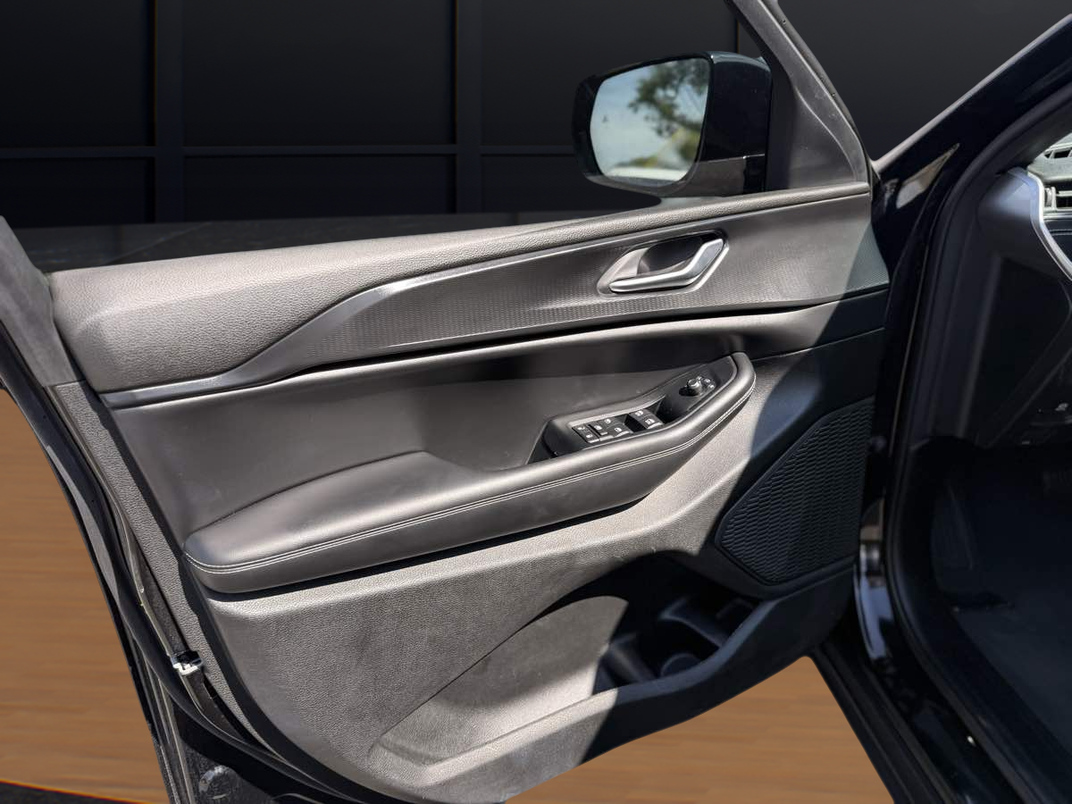 2023 Jeep Grand Cherokee L Altitude - Photo 18