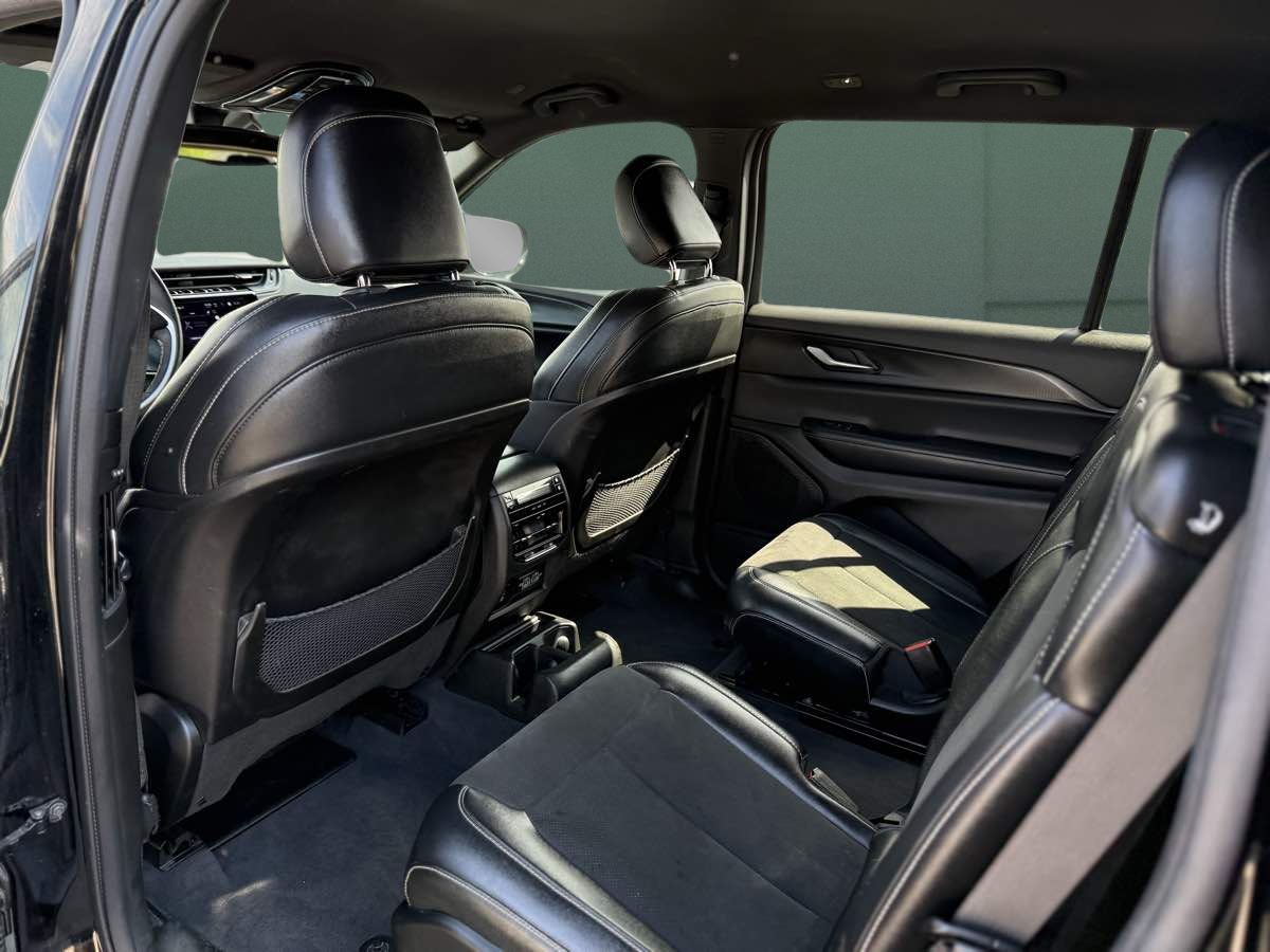 2023 Jeep Grand Cherokee L Altitude - Photo 20