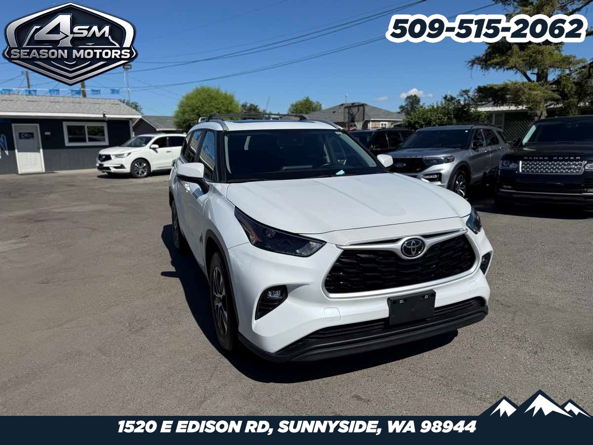 2023 Toyota Highlander XLE FWD's photo