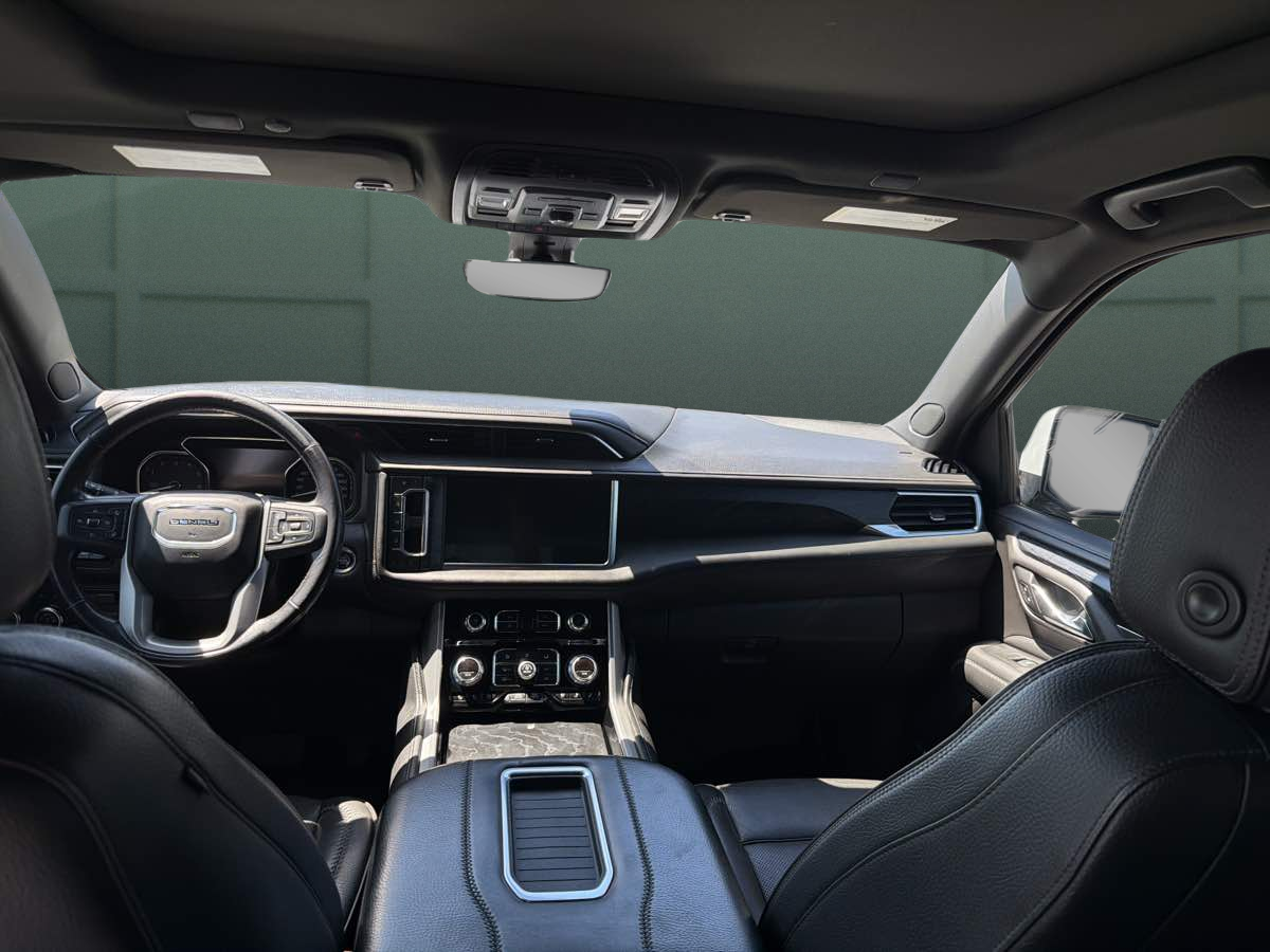 2021 GMC Yukon XL Denali - Photo 17