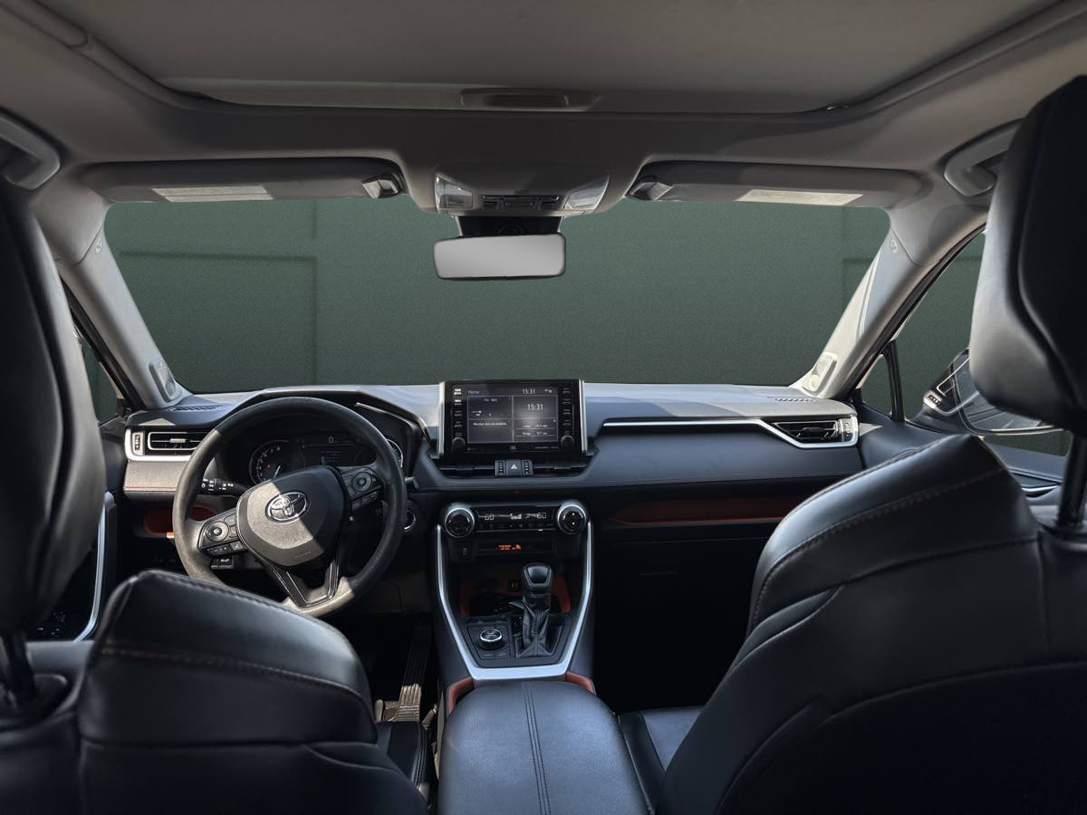 Photo 10 of this Toyota RAV4