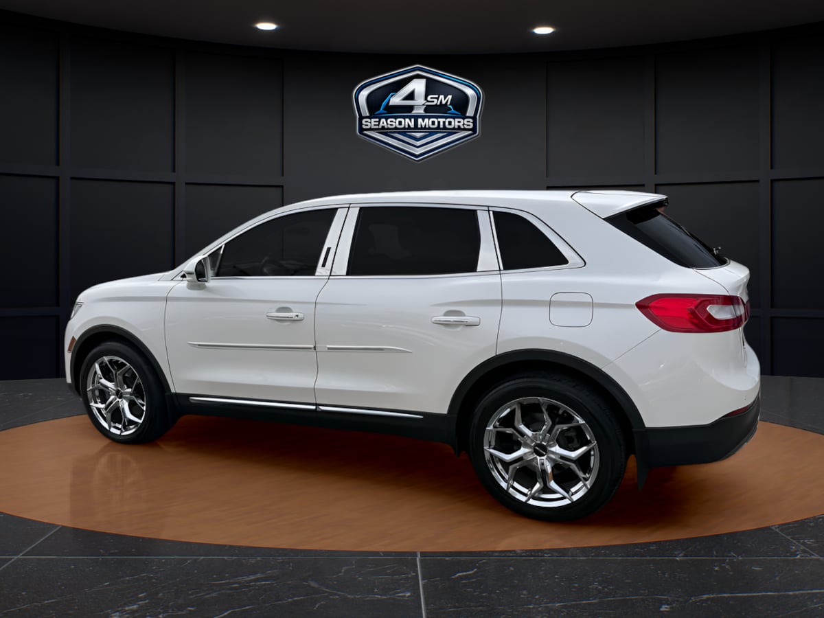 Photo 6 of this Lincoln MKX
