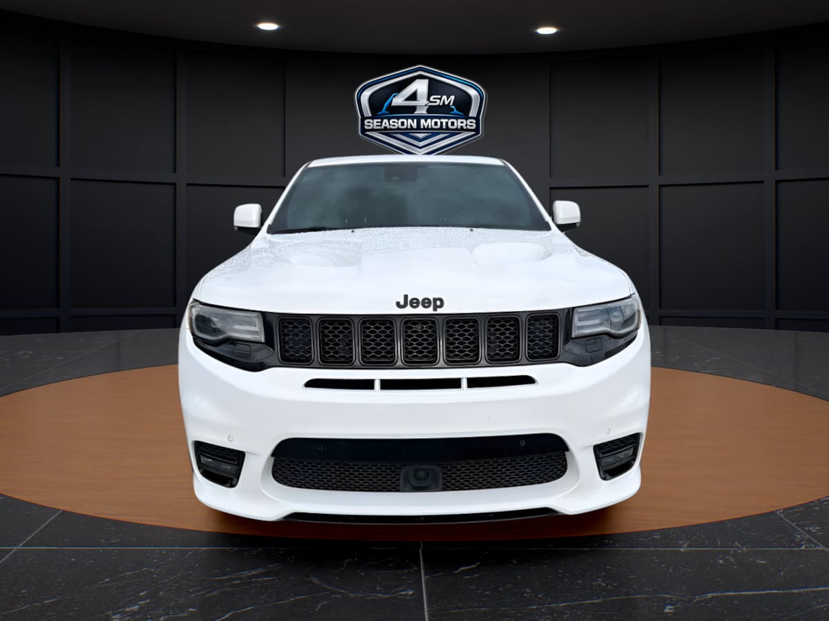 Photo 3 of this Jeep Grand Cherokee