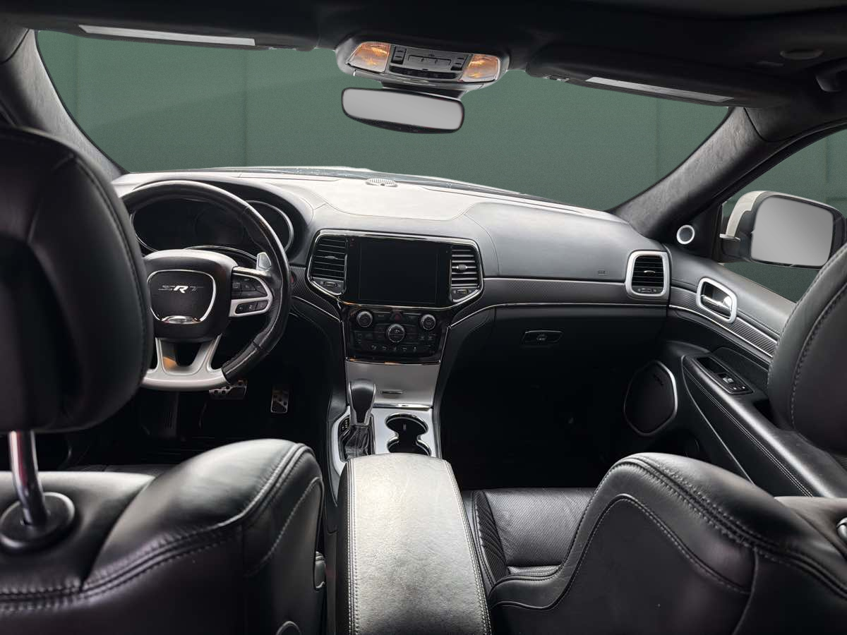 Photo 16 of this Jeep Grand Cherokee