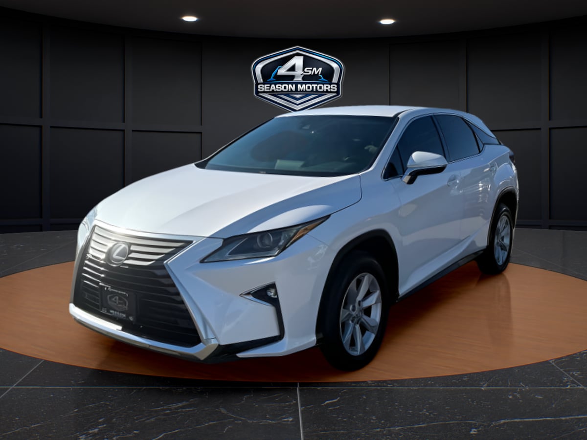 Photo 4 of this Lexus RX 350