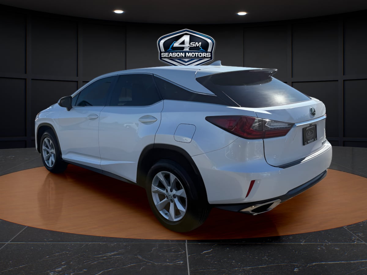 Photo 7 of this Lexus RX 350