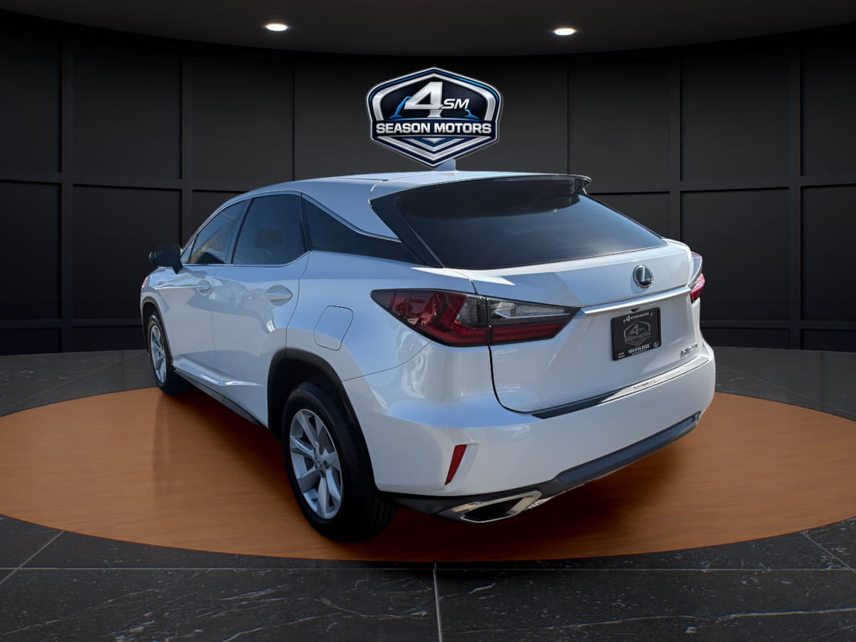 Photo 8 of this Lexus RX 350