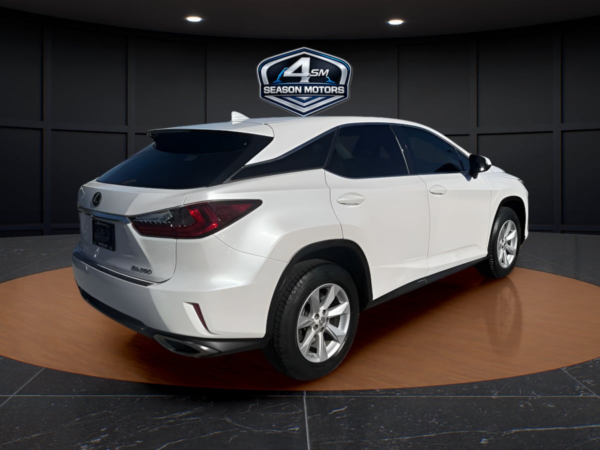 Photo 12 of this Lexus RX 350